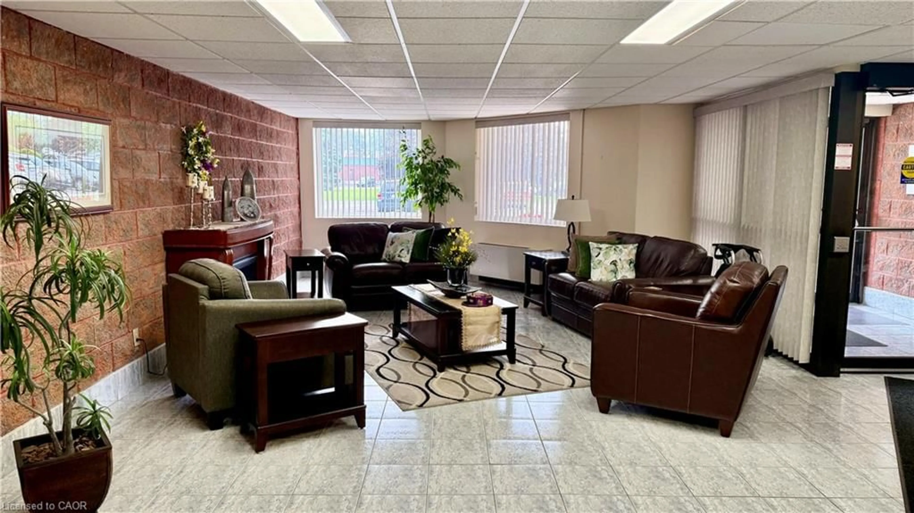 Lobby for 5 Mill Pond Crt #604, Simcoe Ontario N3Y 5J6