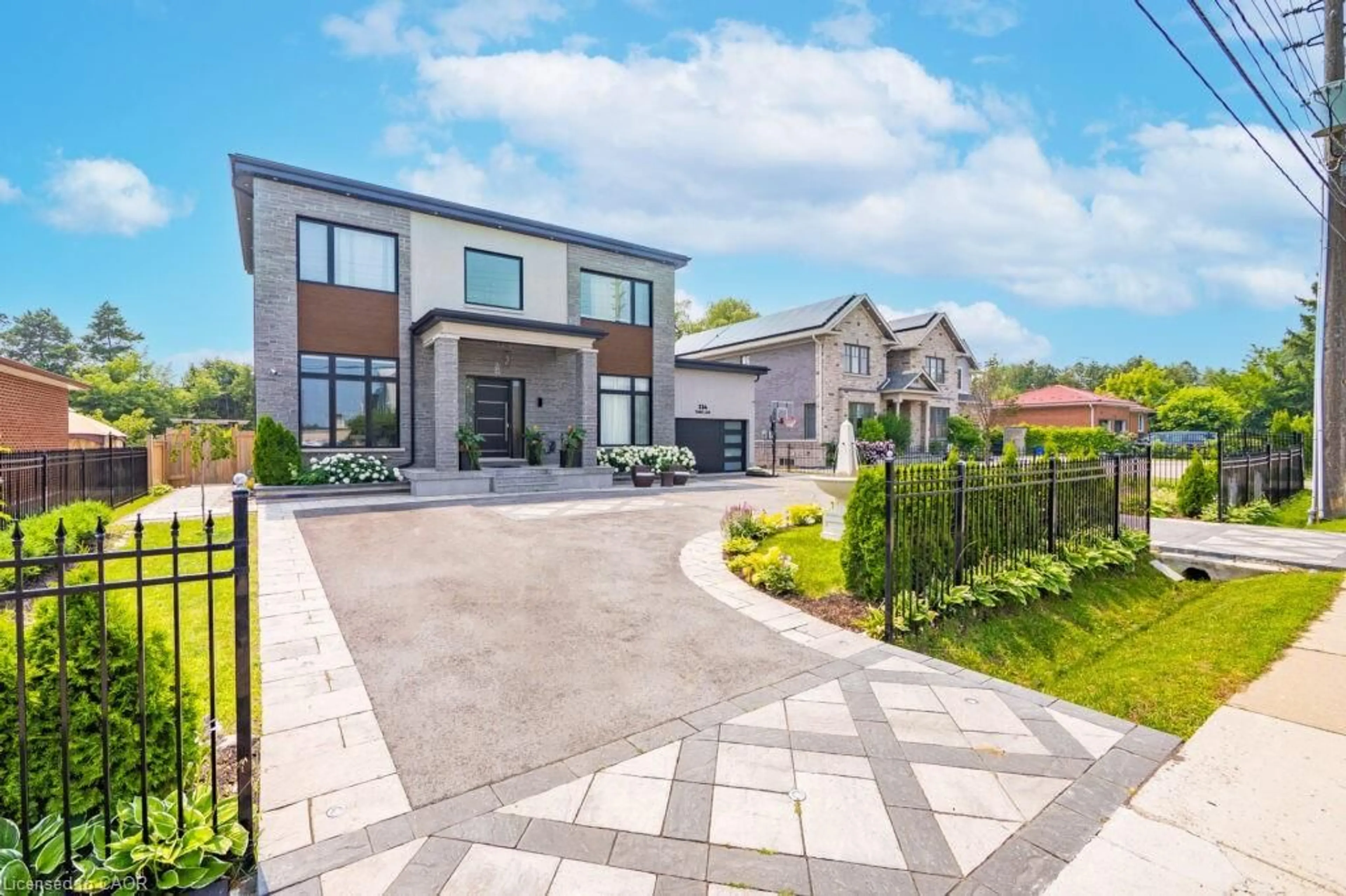 Home with brick exterior material, street for 334 Third Line, Oakville Ontario L6L 4A4