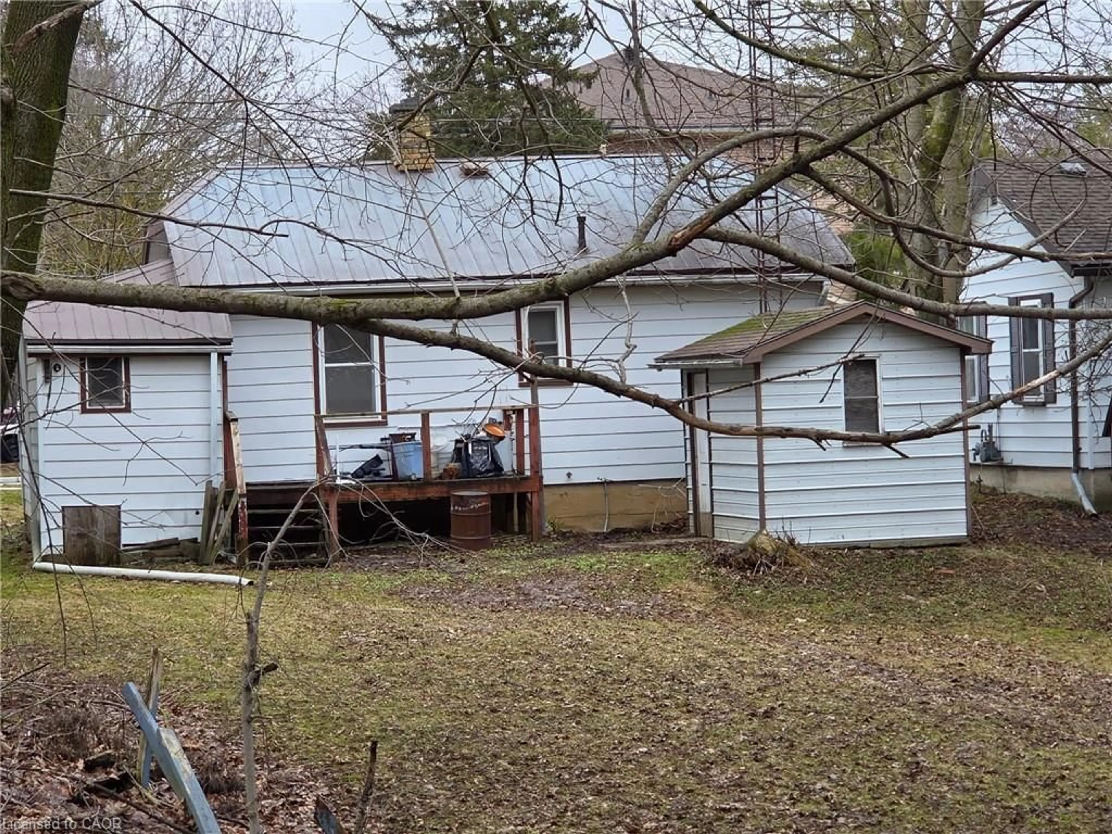 A pic from outside/outdoor area/front of a property/back of a property/a pic from drone, street for 191 Fergus St, Mount Forest Ontario N0G 2L2