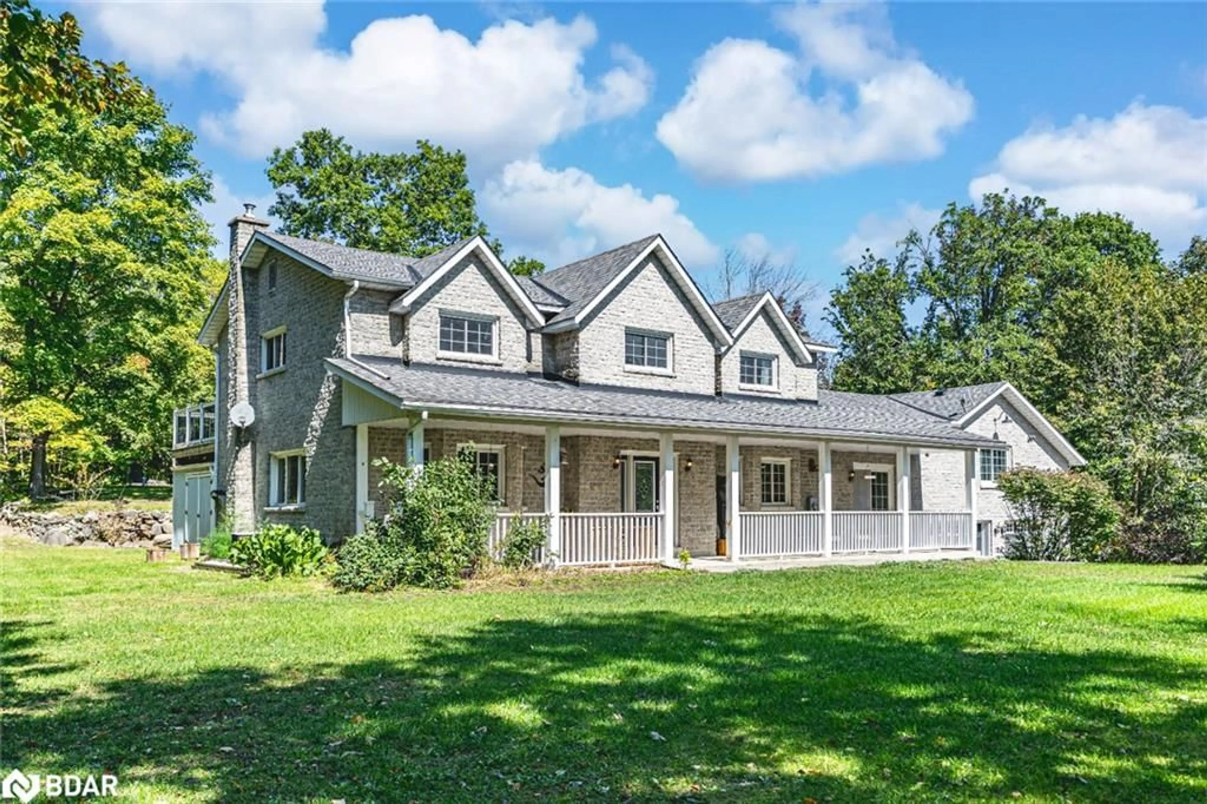 Home with vinyl exterior material, unknown for 106 Musky Bay Rd, Port Severn Ontario L0K 1S0