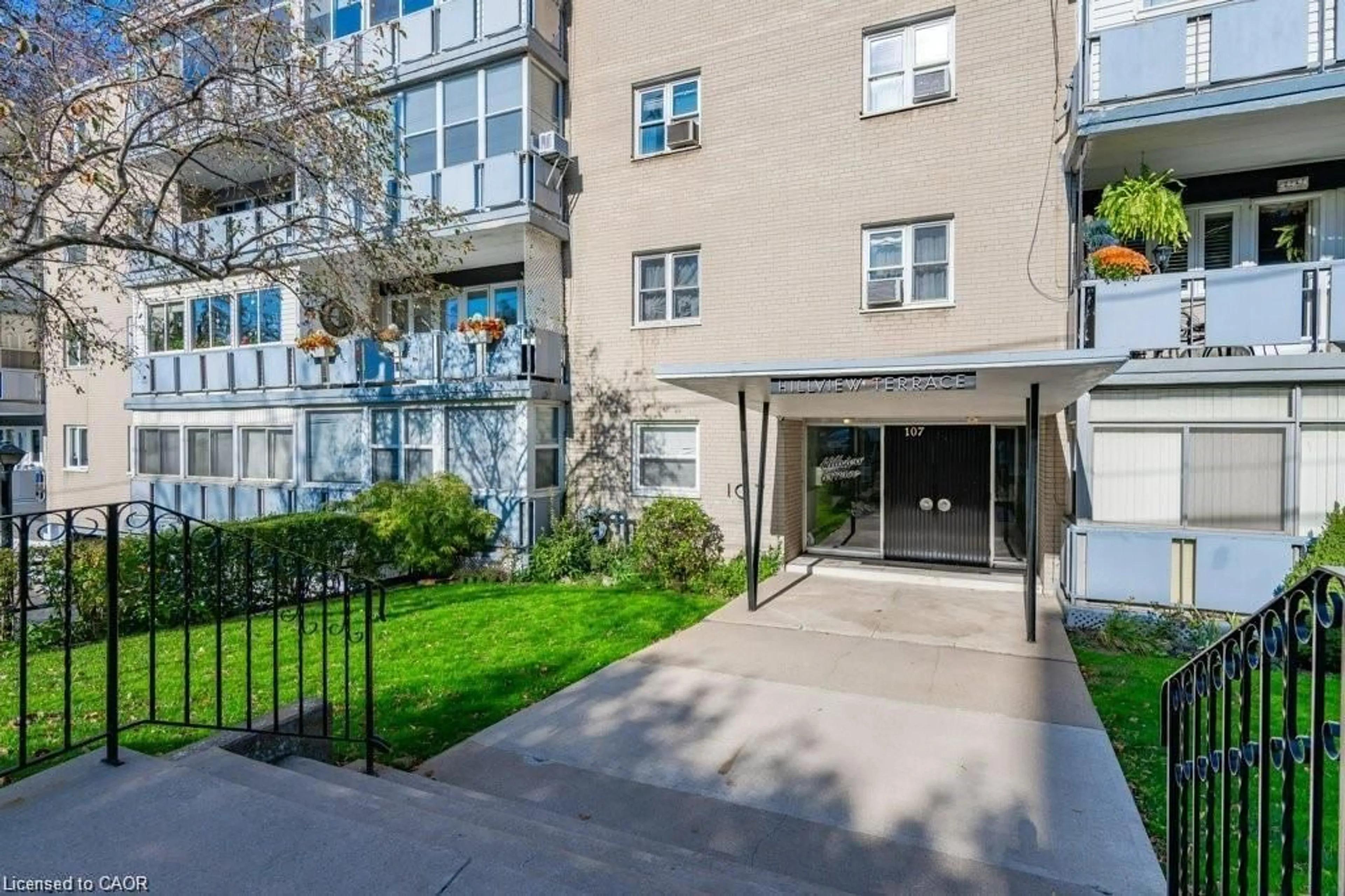 Unknown for 107 St. Josephs Dr #106, Hamilton Ontario L8N 2G1