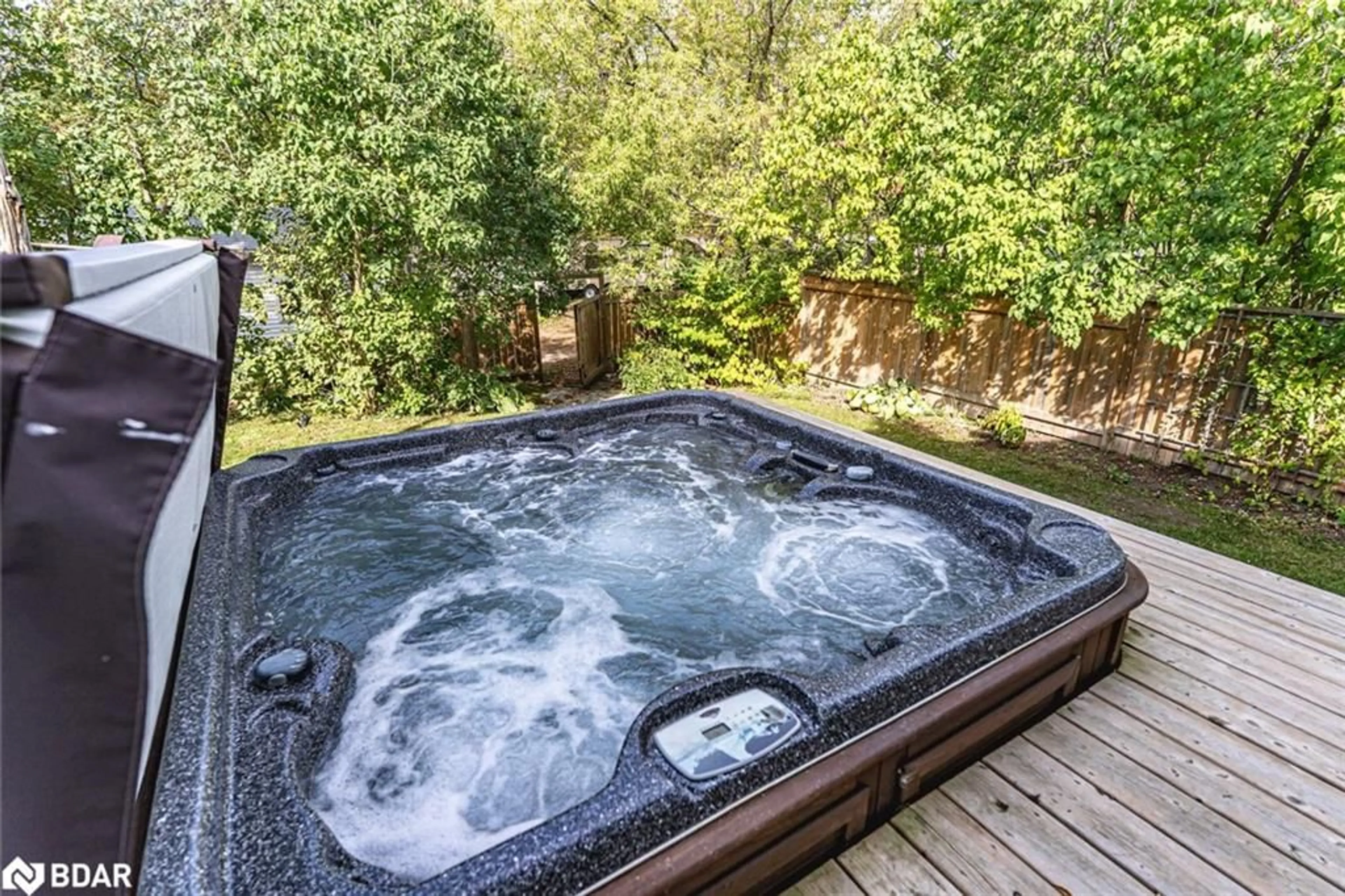 Pool for 66 Richard St, Victoria Harbour Ontario L0K 2A0