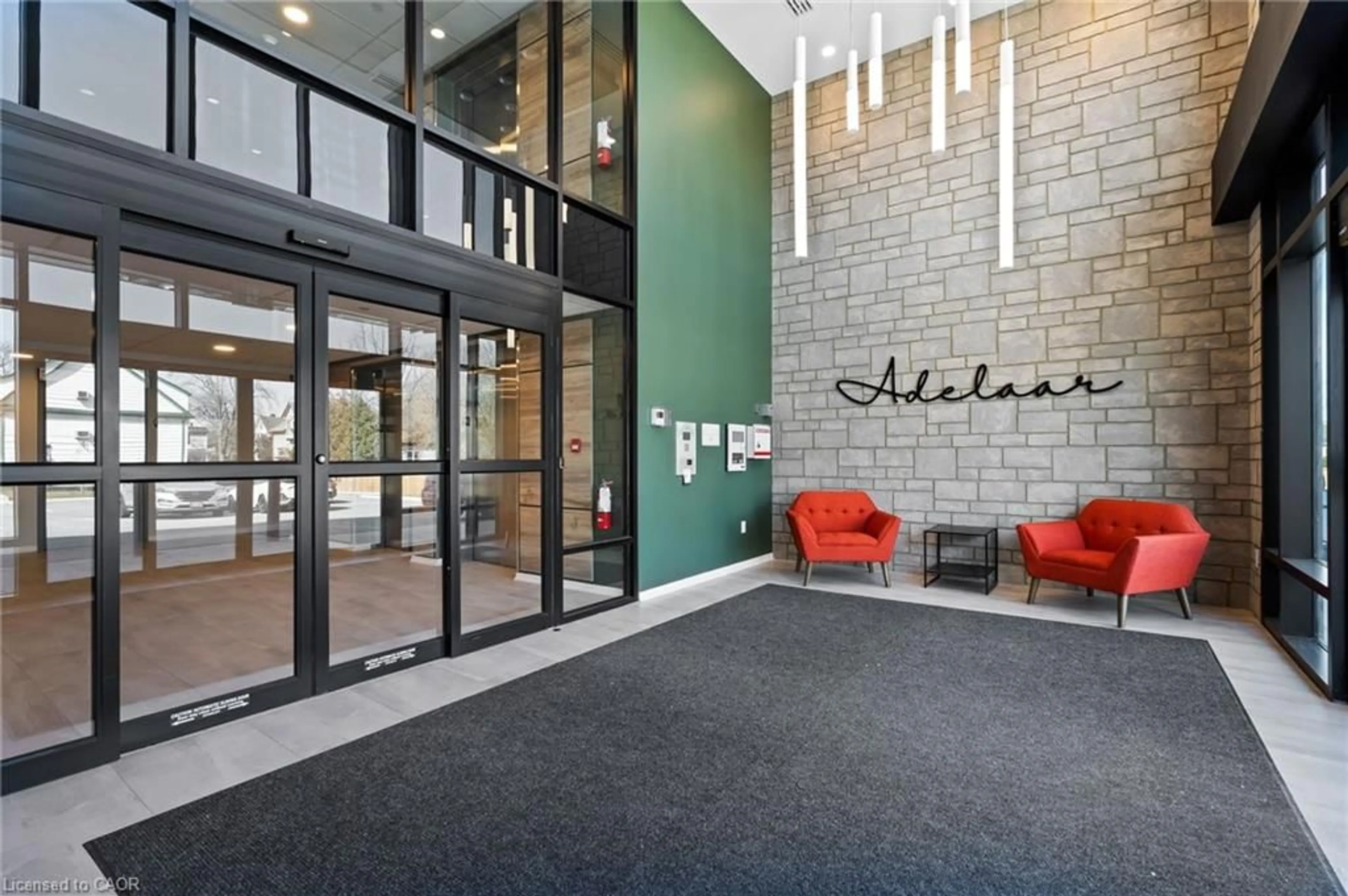 Indoor foyer for 3998 Victoria Ave #105, Lincoln Ontario L0R 2C0