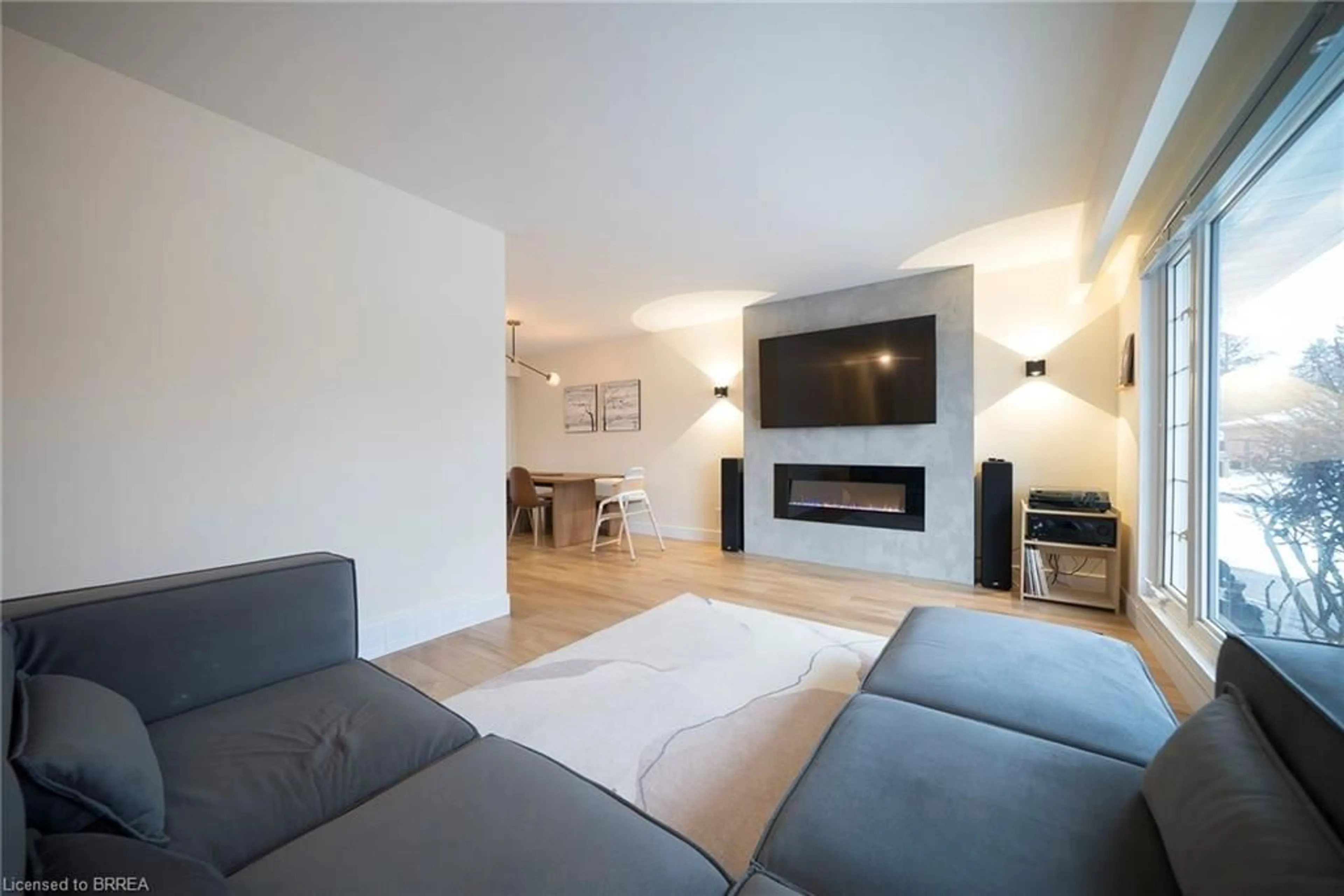 Living room with furniture, unknown for 2 Grenada Dr, Simcoe Ontario N3Y 3E7