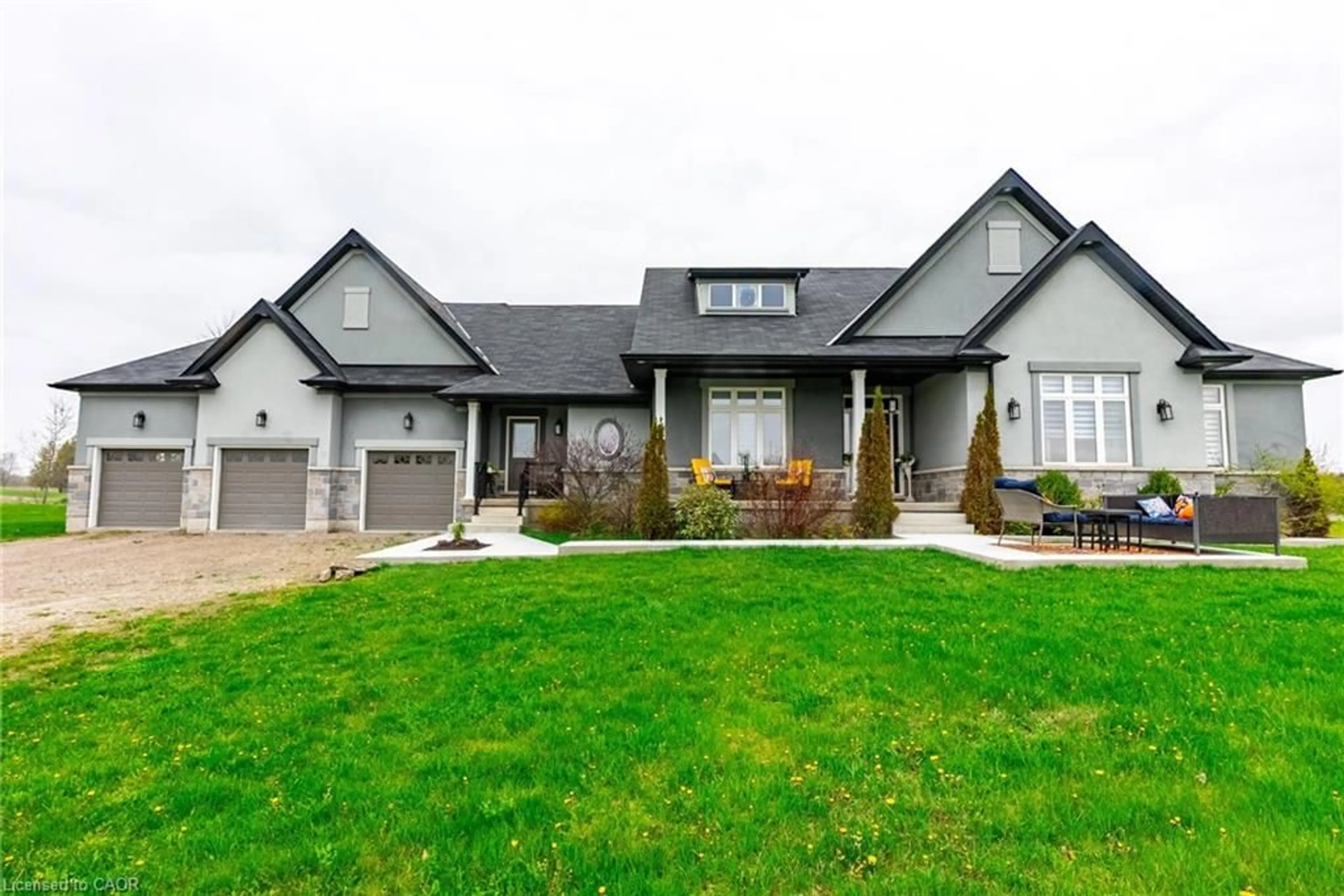 Home with brick exterior material, unknown for 20 Chesswood Trail, Hamilton Ontario L8N 2Z7