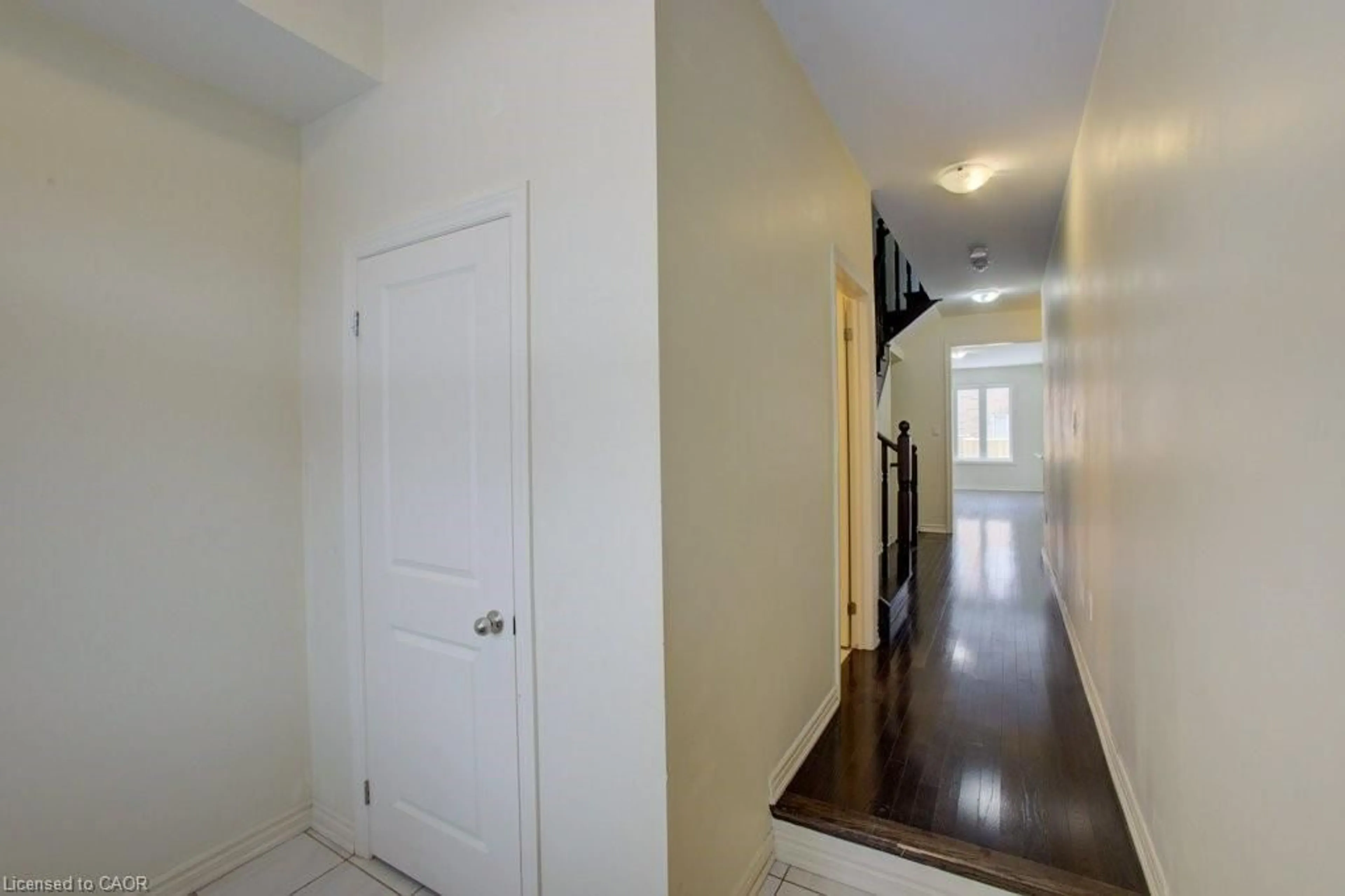Indoor entryway for 5 Donald Ficht Cres, Brampton Ontario L7A 5H8