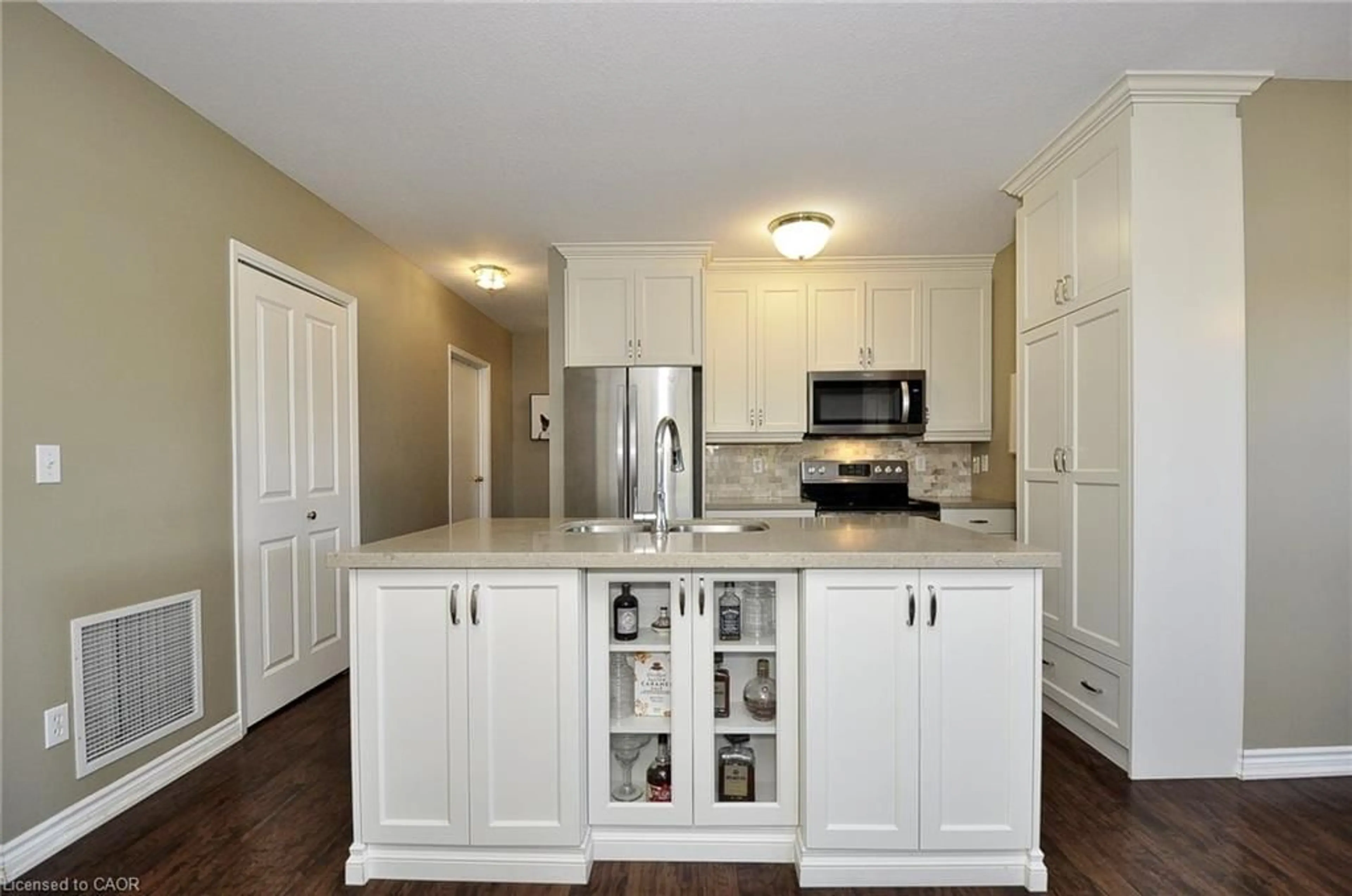 Open concept kitchen, unknown for 345 Briarmeadow Dr #302, Kitchener Ontario N2A 4J6
