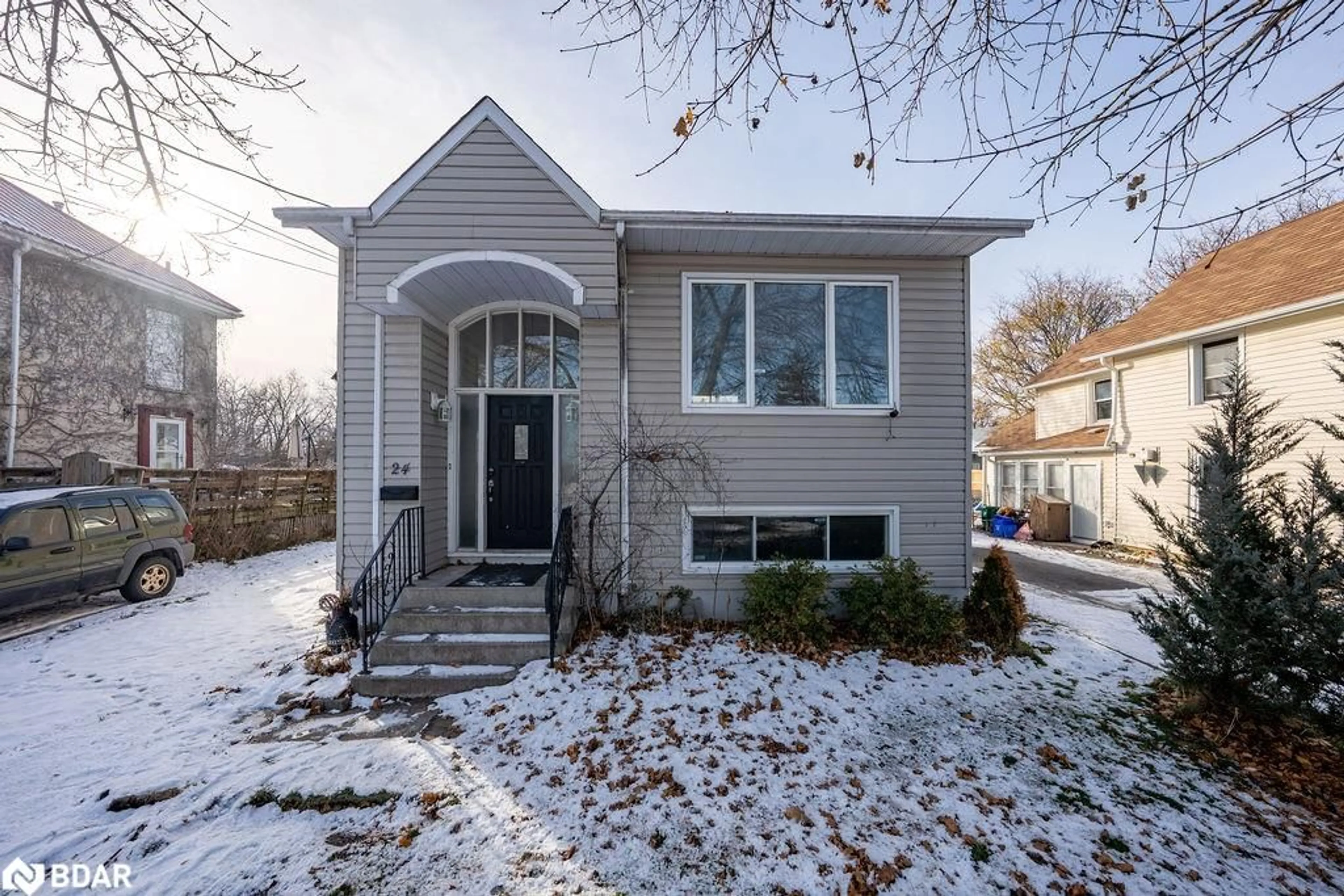 Home with vinyl exterior material, street for 24 St Charles St, Belleville Ontario K8P 2V6