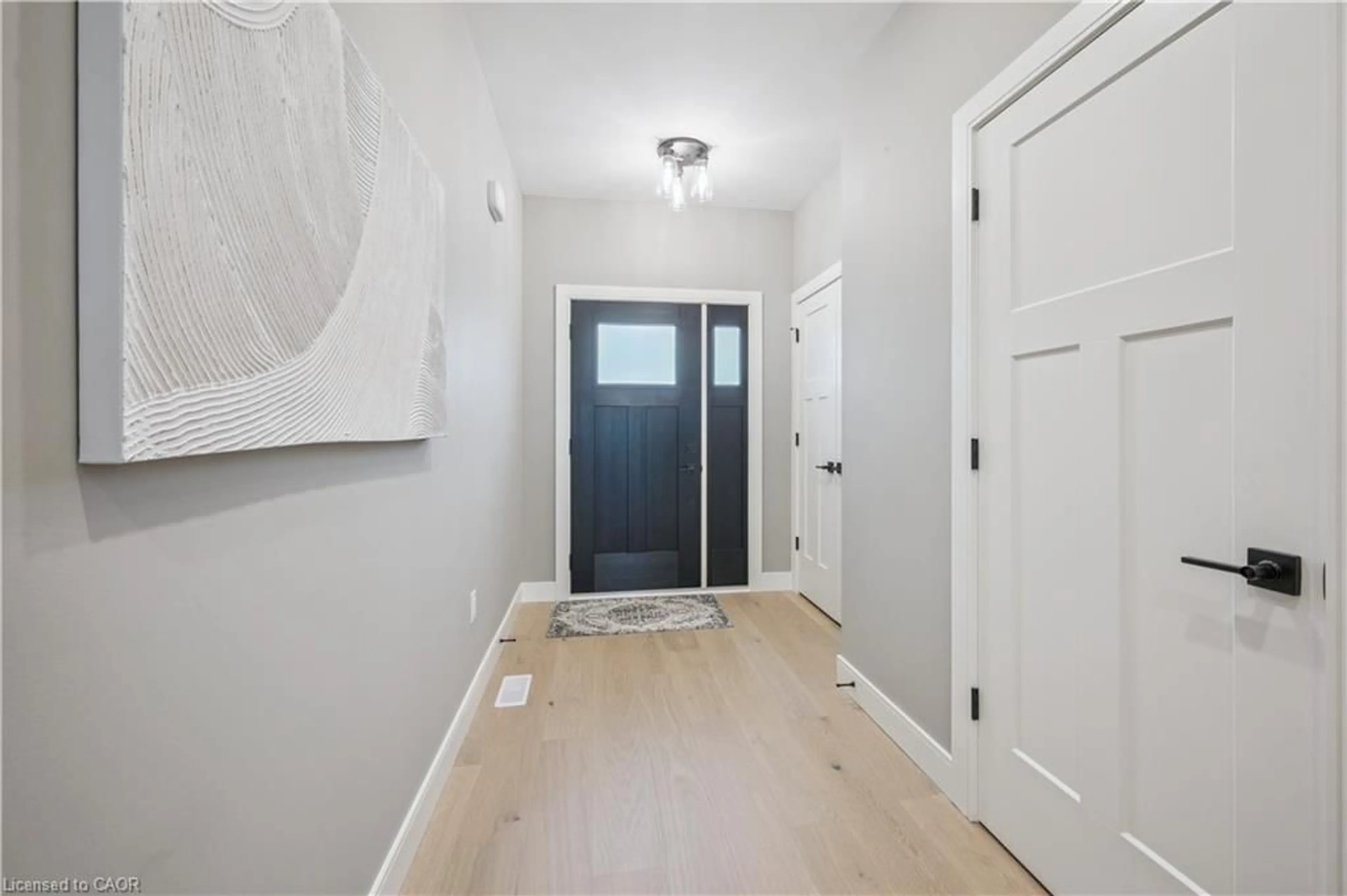 Indoor entryway for 56 Walker Rd, Ingersoll Ontario N5C 4H3