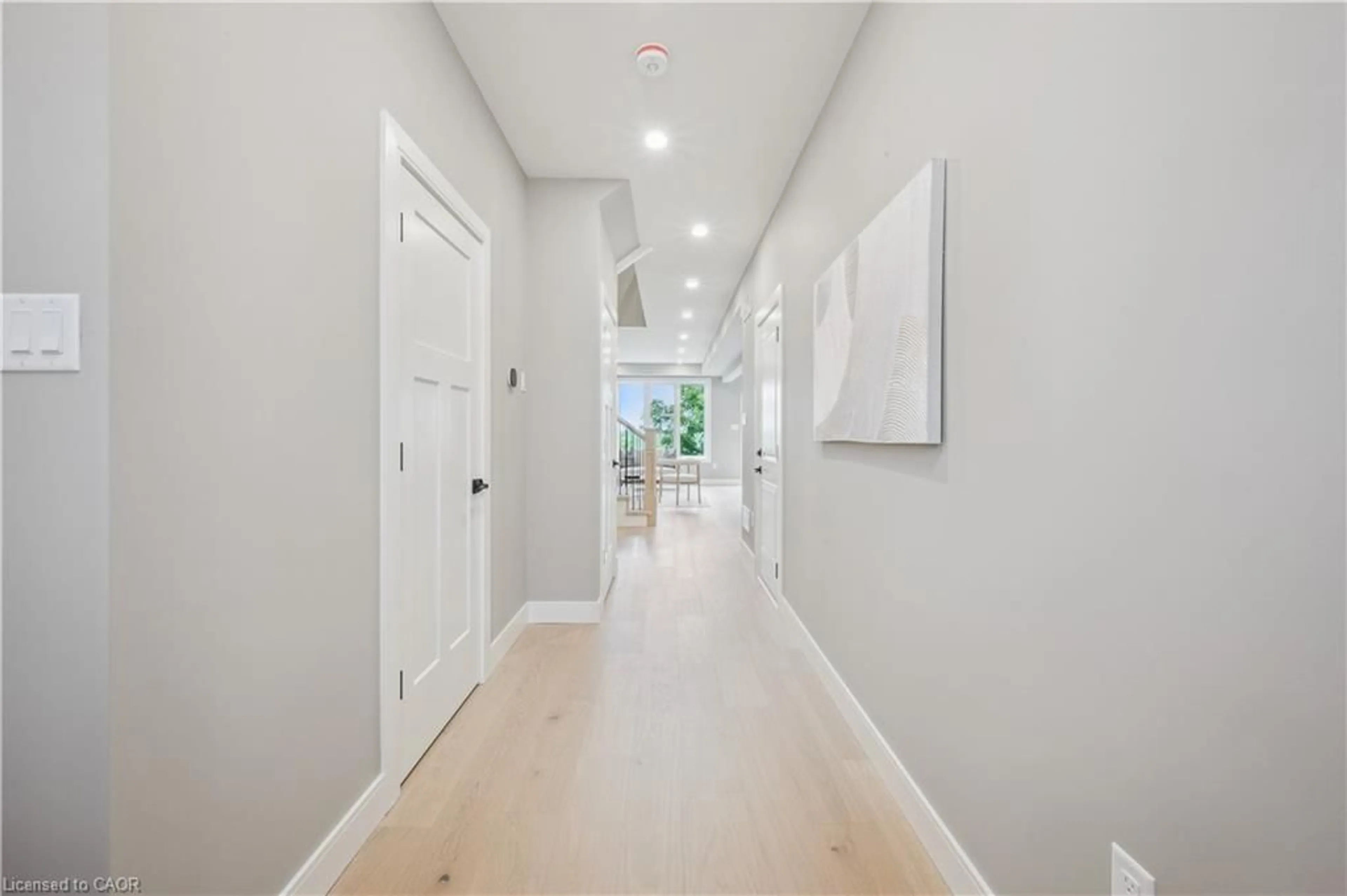 Indoor entryway for 56 Walker Rd, Ingersoll Ontario N5C 4H3