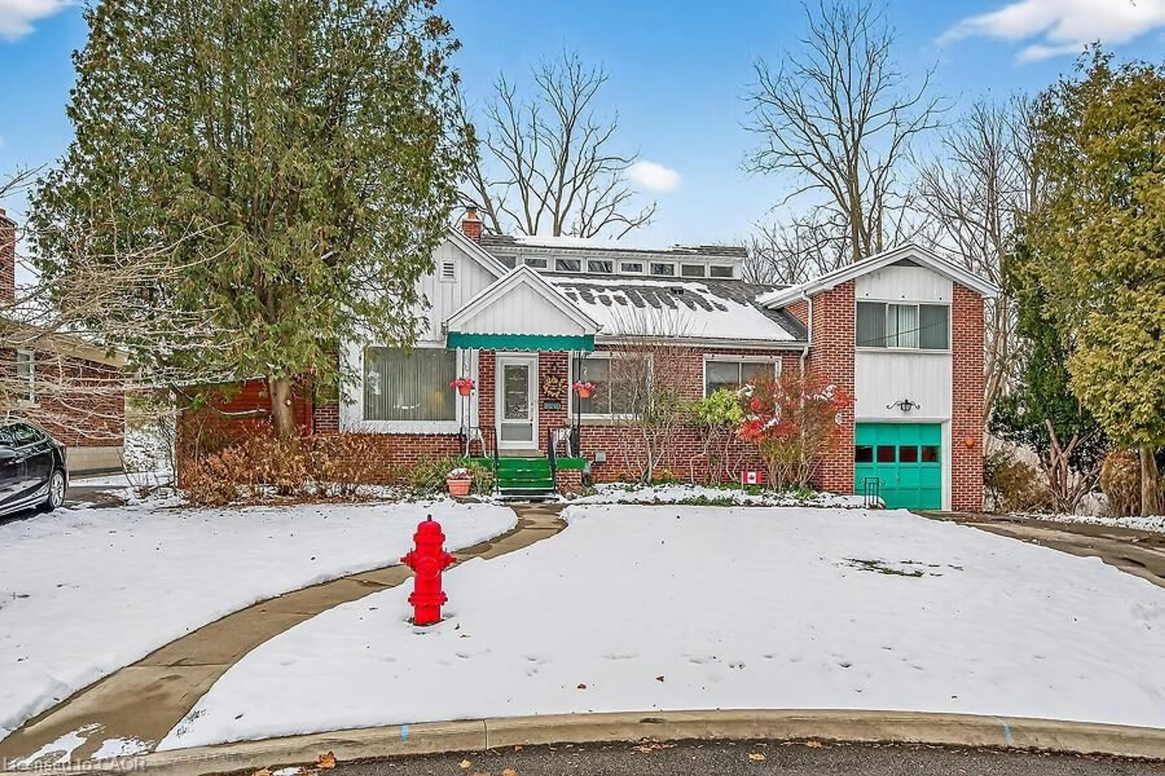 Home with brick exterior material, street for 9 Daleview Crt, Hamilton Ontario L8S 3L9