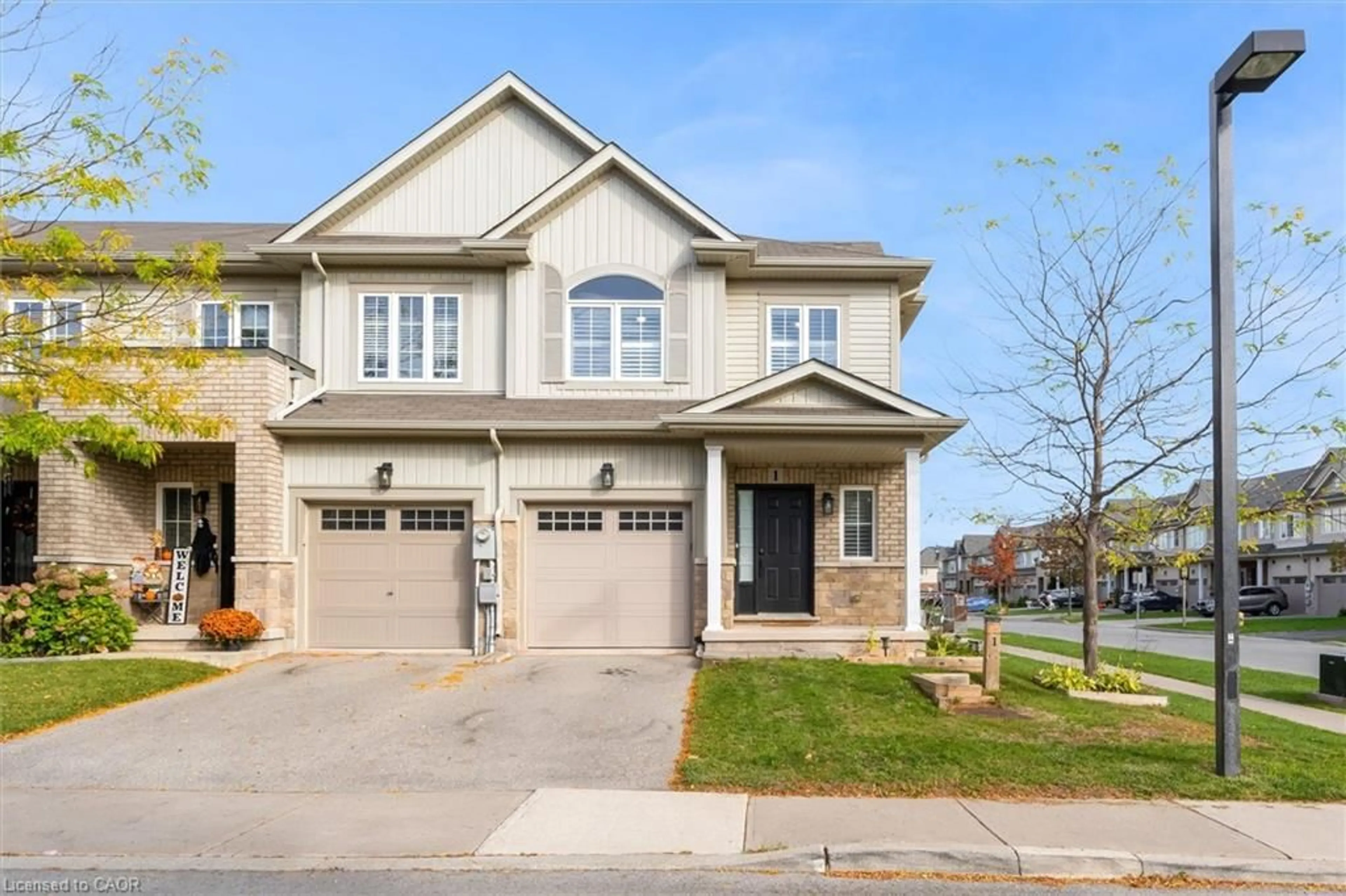 Home with brick exterior material, street for 5084 Alyssa Dr #1, Beamsville Ontario L0R 1B2