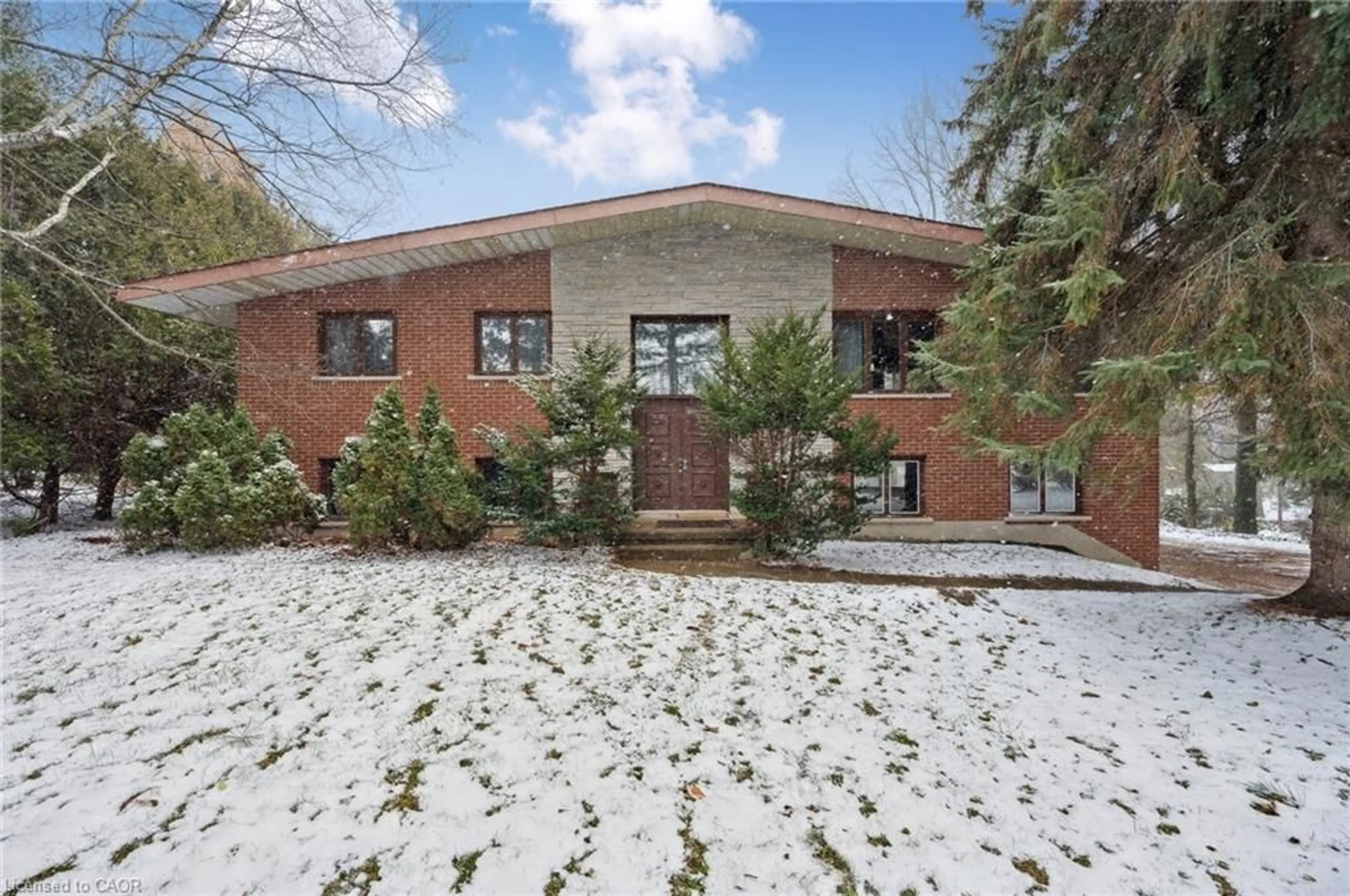Home with brick exterior material, unknown for 7315 Wellington Road 30, Guelph Ontario N1H 6J2