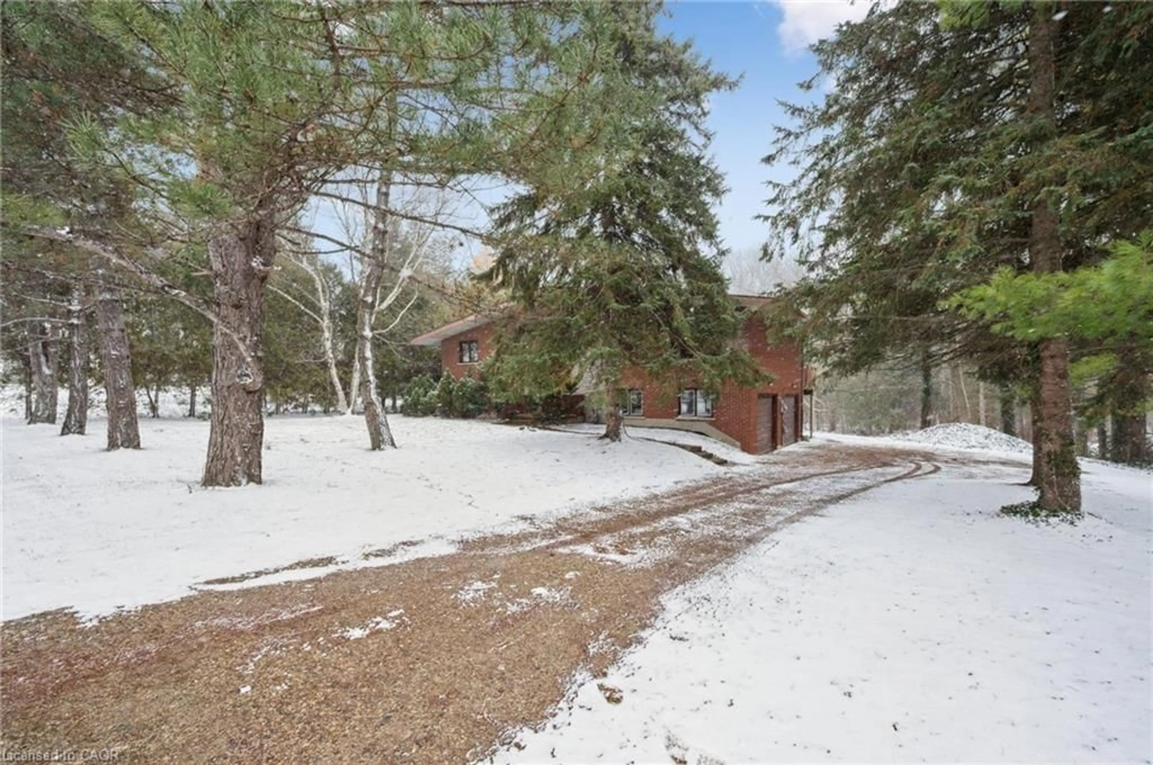 A pic from outside/outdoor area/front of a property/back of a property/a pic from drone, street for 7315 Wellington Road 30, Guelph Ontario N1H 6J2