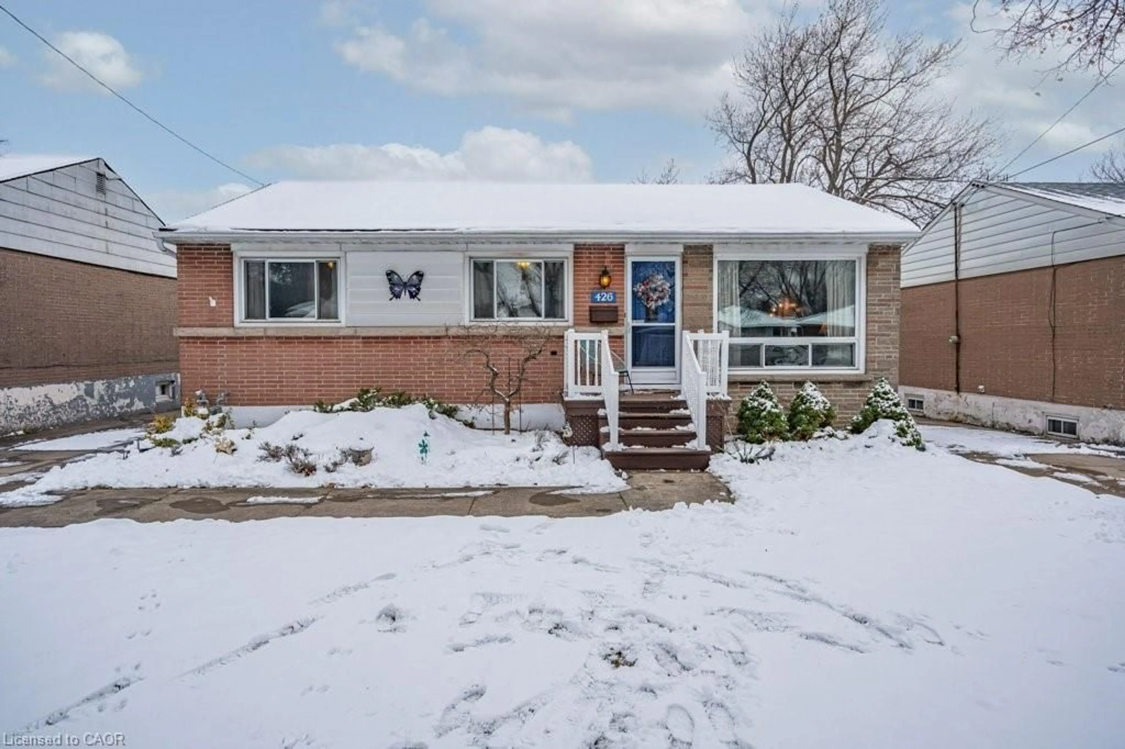 Home with brick exterior material, street for 426 East 37th St, Hamilton Ontario L8V 4B8