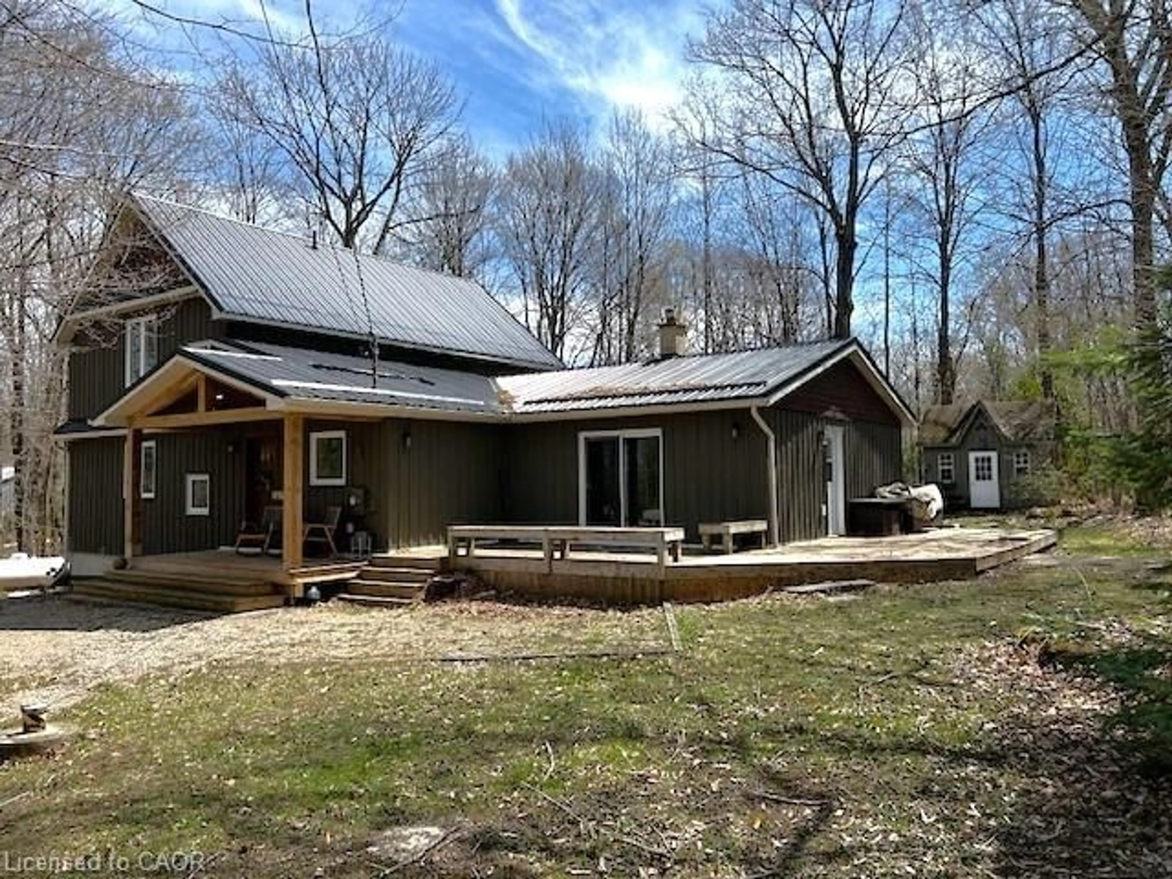 A pic from outside/outdoor area/front of a property/back of a property/a pic from drone, unknown for 234 Canrobert St, Eugenia Ontario N0C 1E0