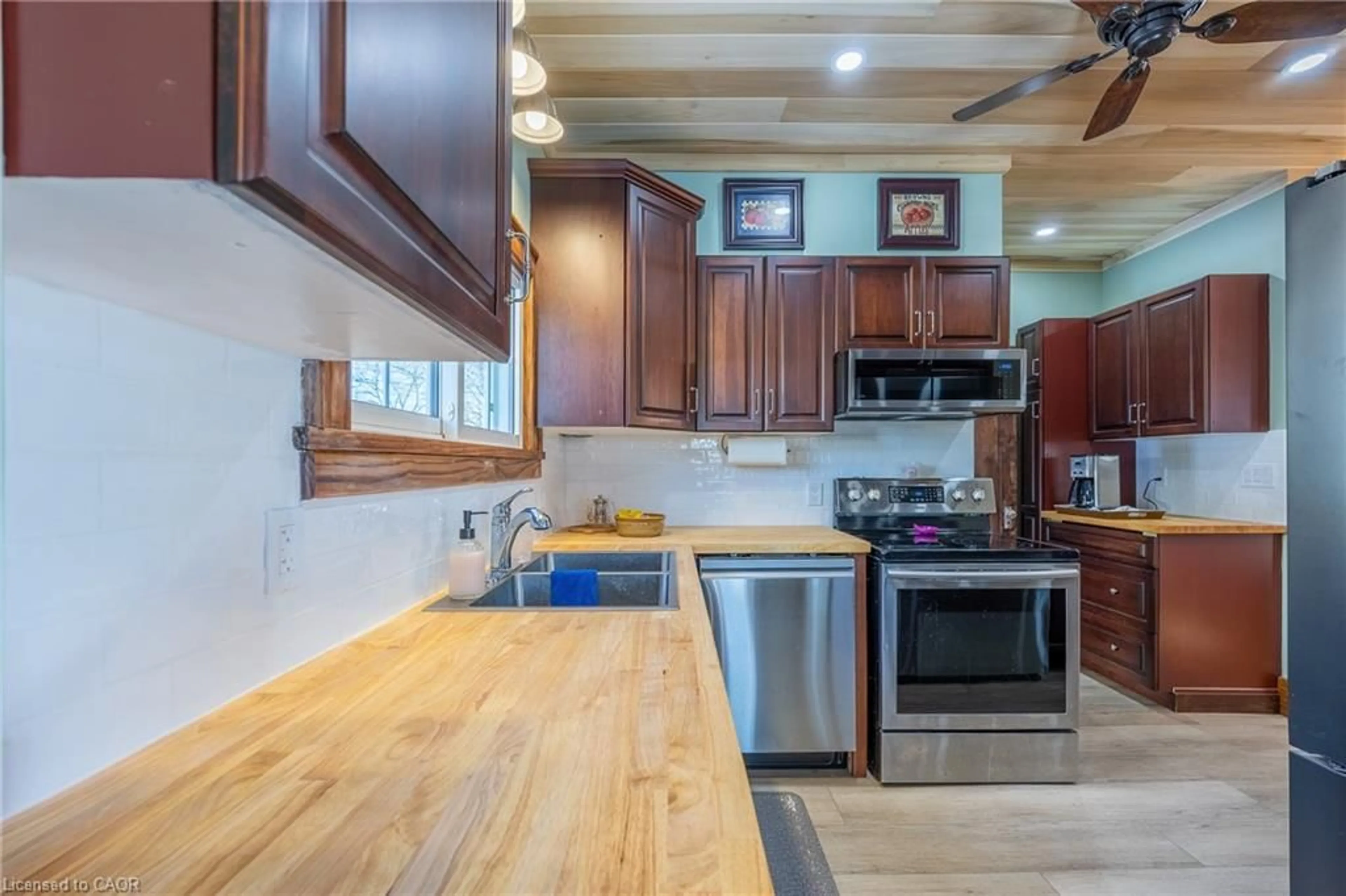 Open concept kitchen, unknown for 244 Kent St, Simcoe Ontario N3Y 2Y4