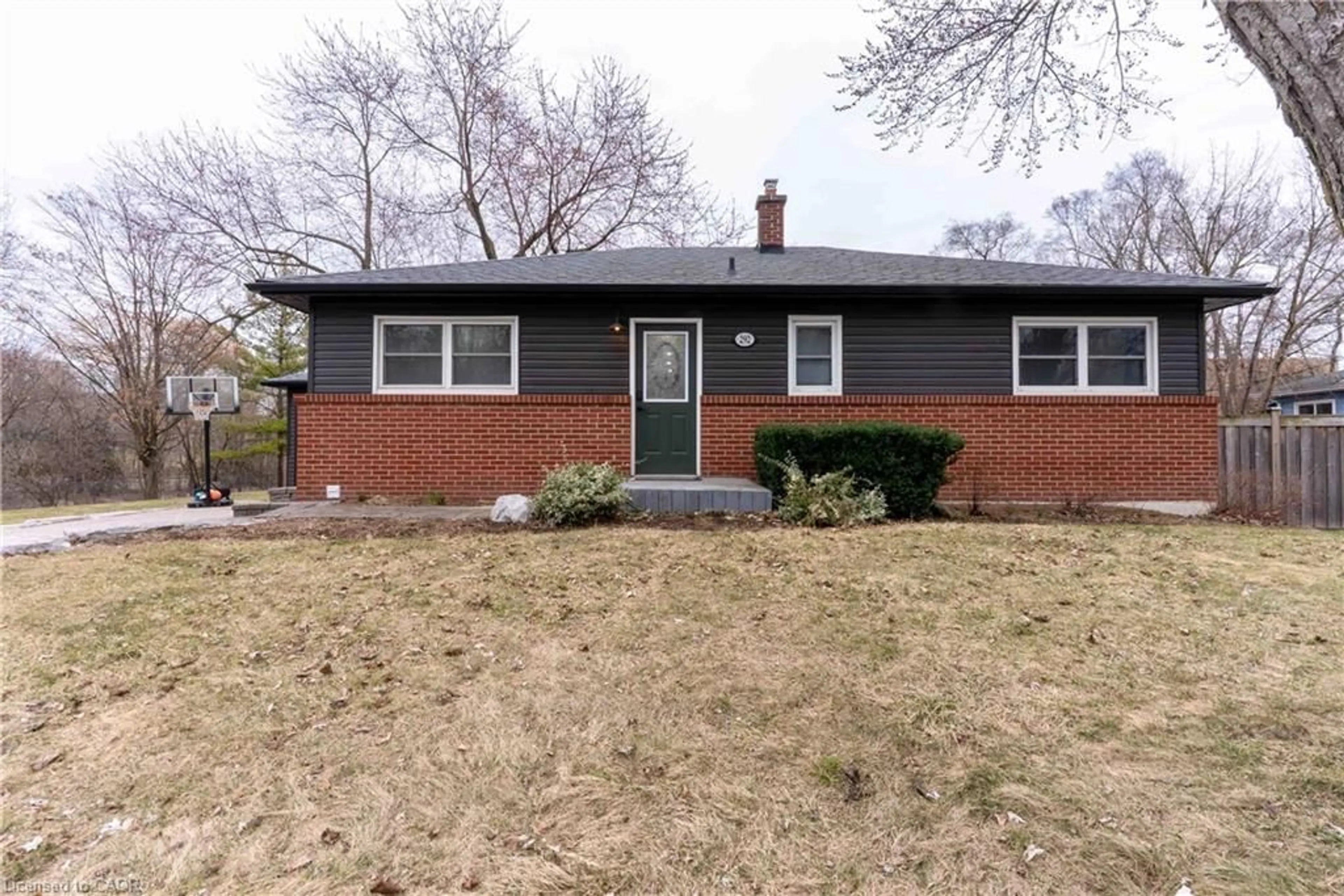 Home with brick exterior material, street for 292 Woodward Ave, Milton Ontario L9T 1V2