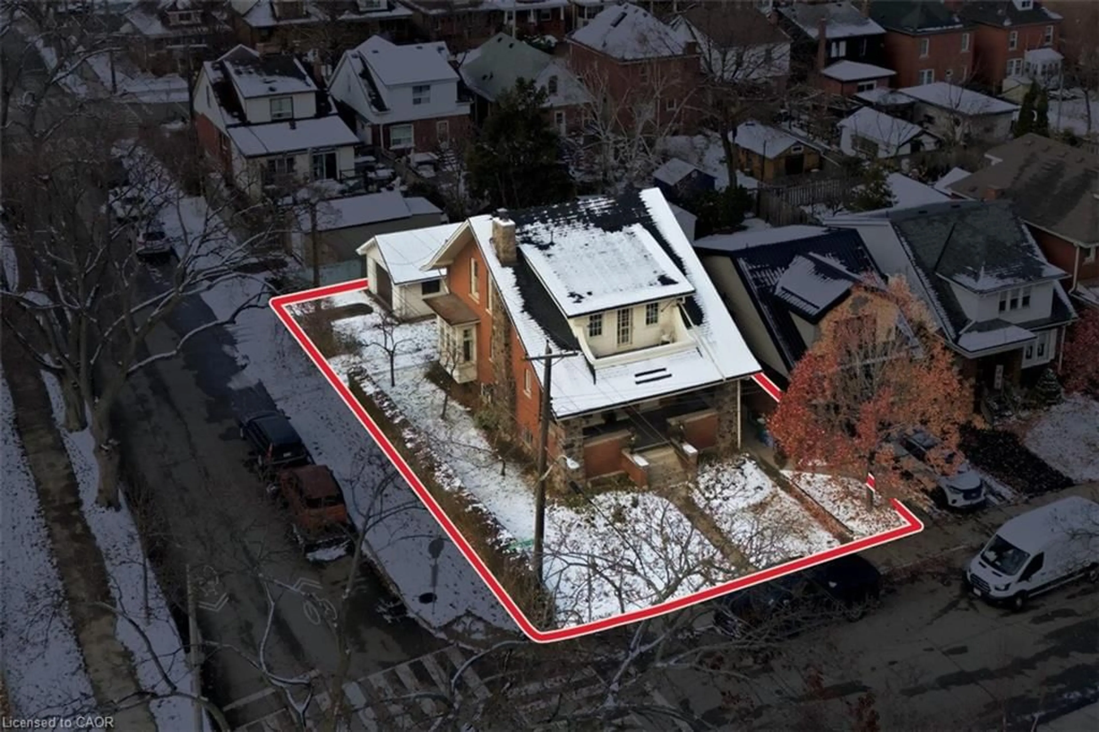 A pic from outside/outdoor area/front of a property/back of a property/a pic from drone, building for 110 Houghton Ave, Hamilton Ontario L8K 2M8