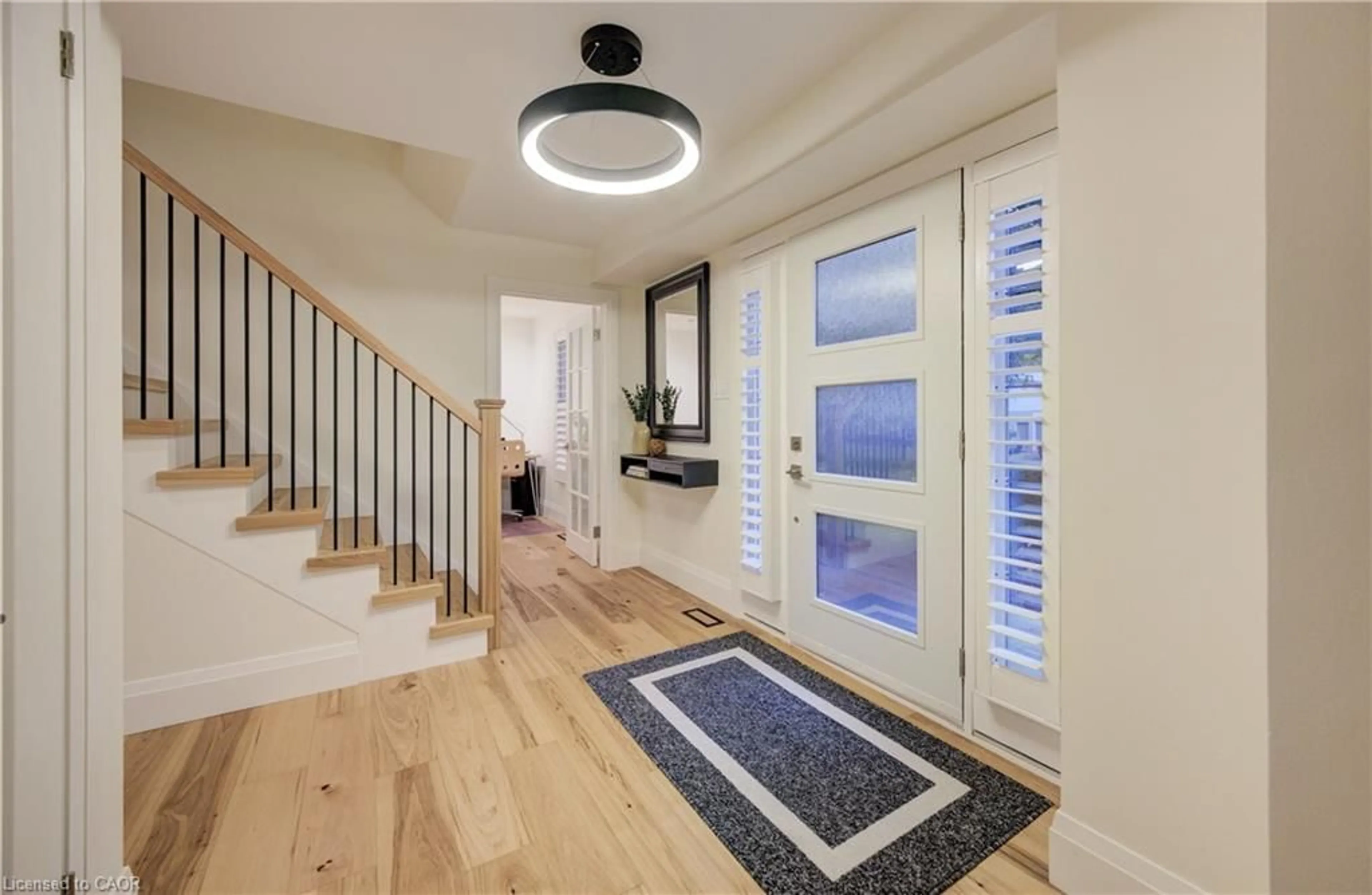 Indoor entryway for 38 Academy Cres, Waterloo Ontario N2L 5H7