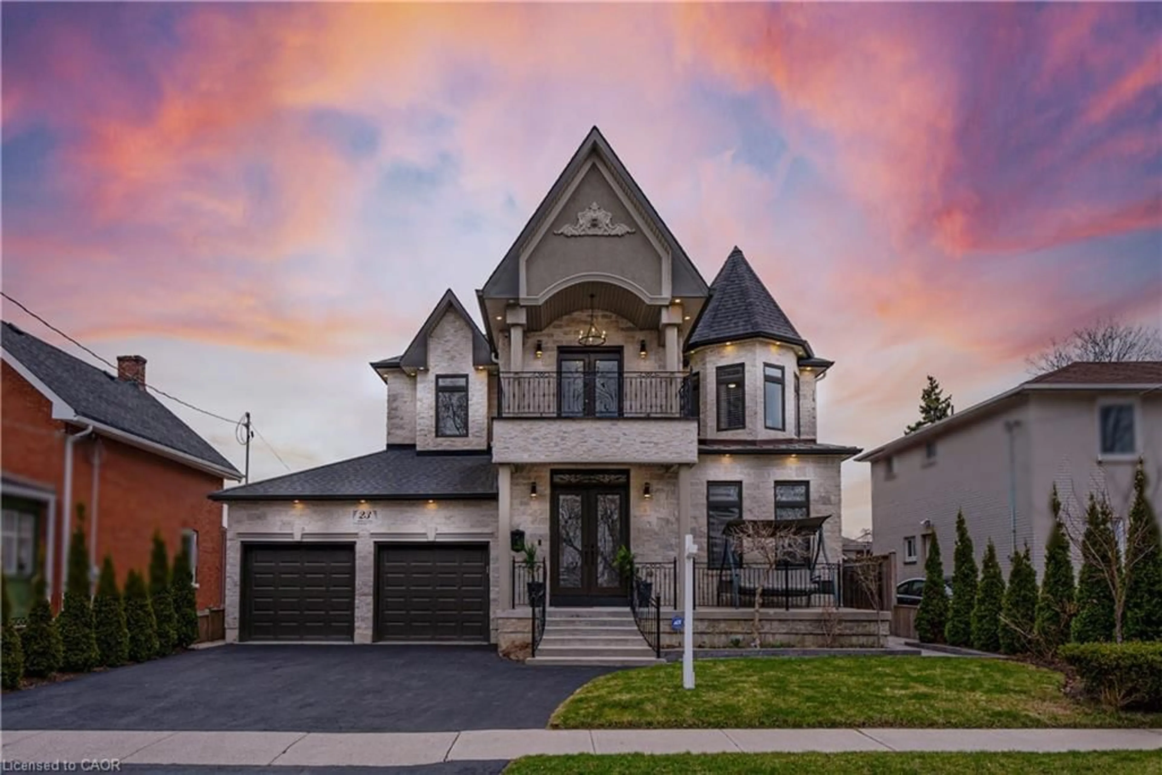 Home with brick exterior material, street for 23 Hillcrest Ave, Peel Ontario L6W 1Y7