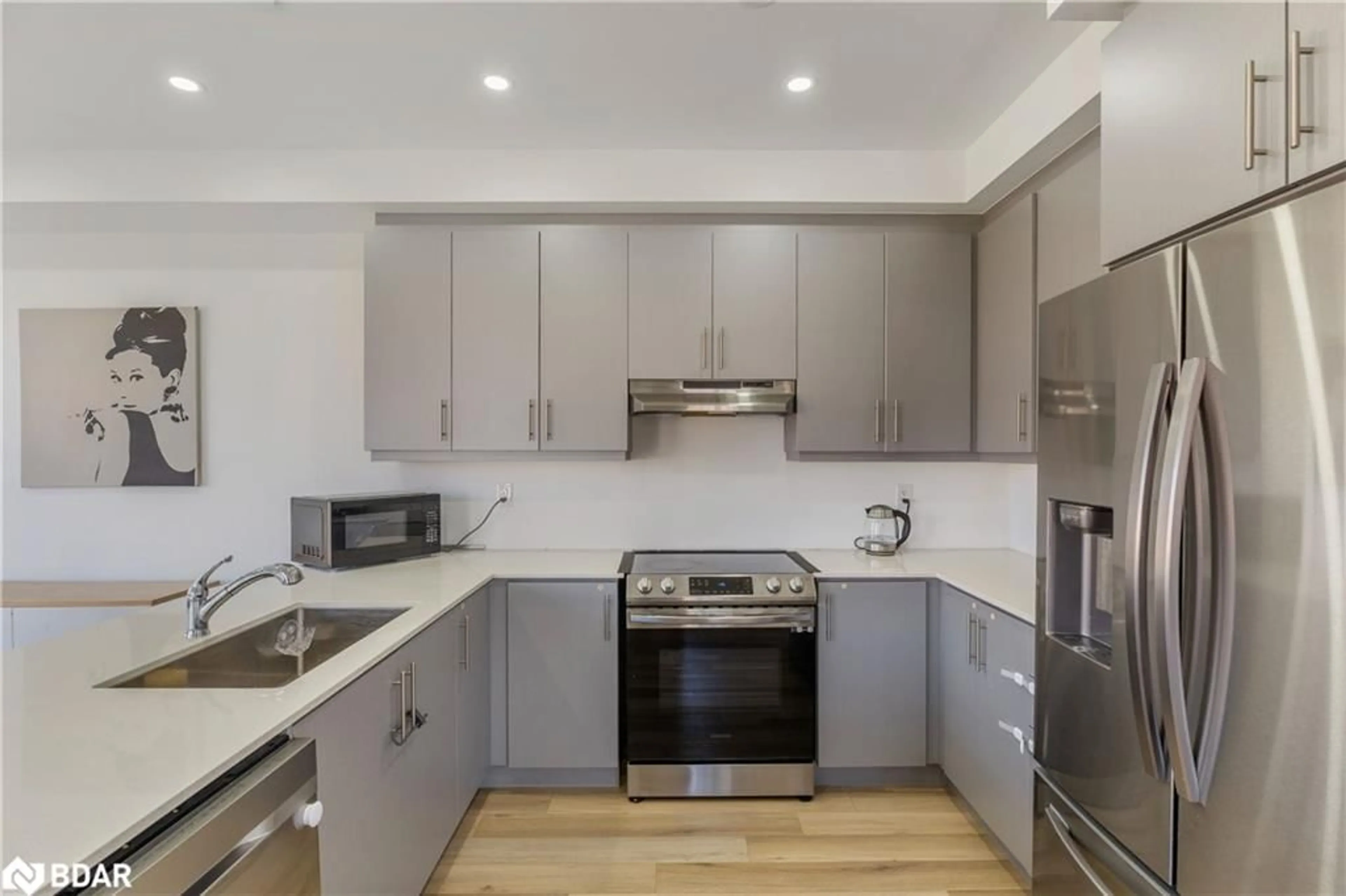 Standard kitchen, unknown for 58 Tracey Lane, Collingwood Ontario L9Y 3V2