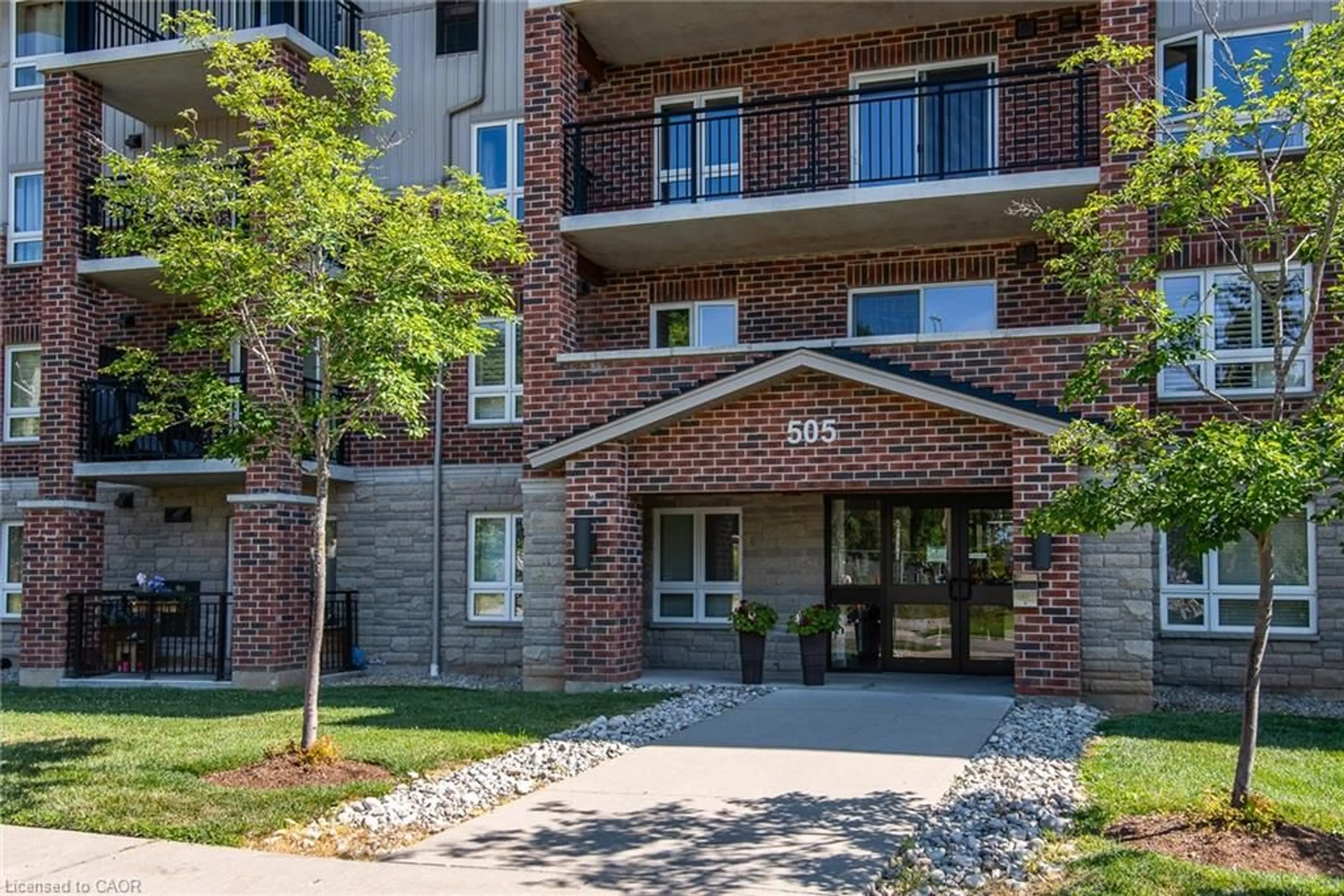 Home with brick exterior material, building for 505 Margaret St #306, Cambridge Ontario N3H 0A6