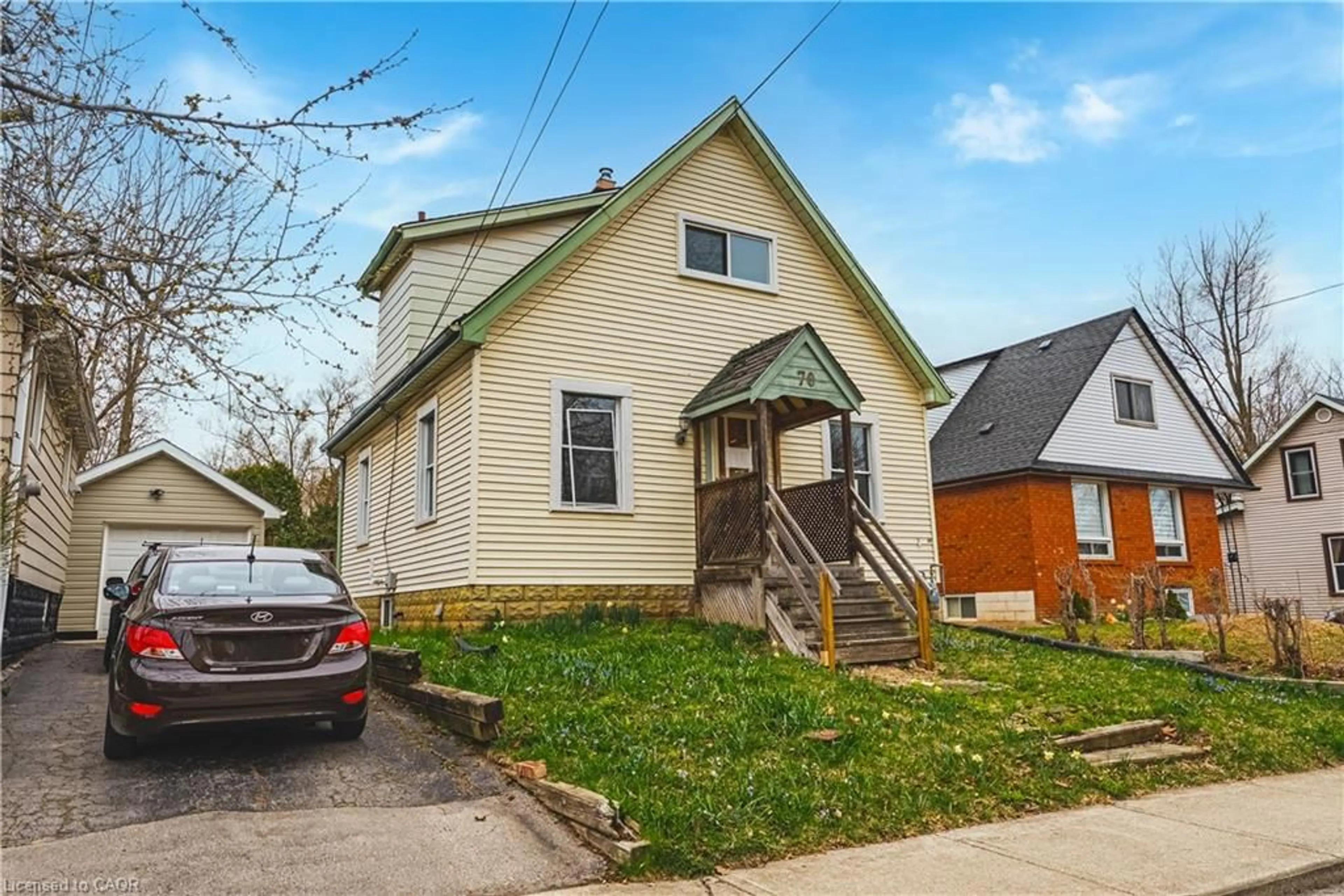 Unknown for 70 Hillview St, Hamilton Ontario L8S 2Z2