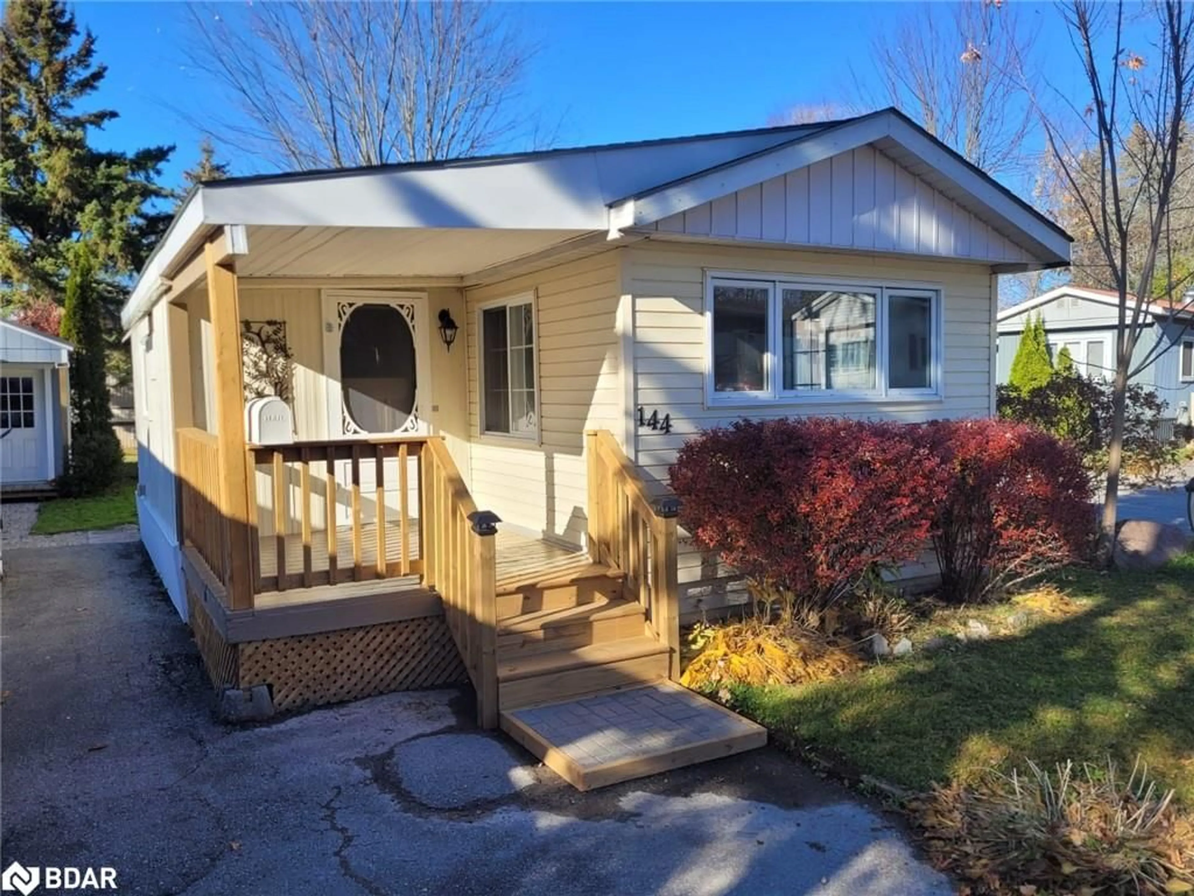 Home with vinyl exterior material, street for 580 West St #144, Orillia Ontario L3V 6L8