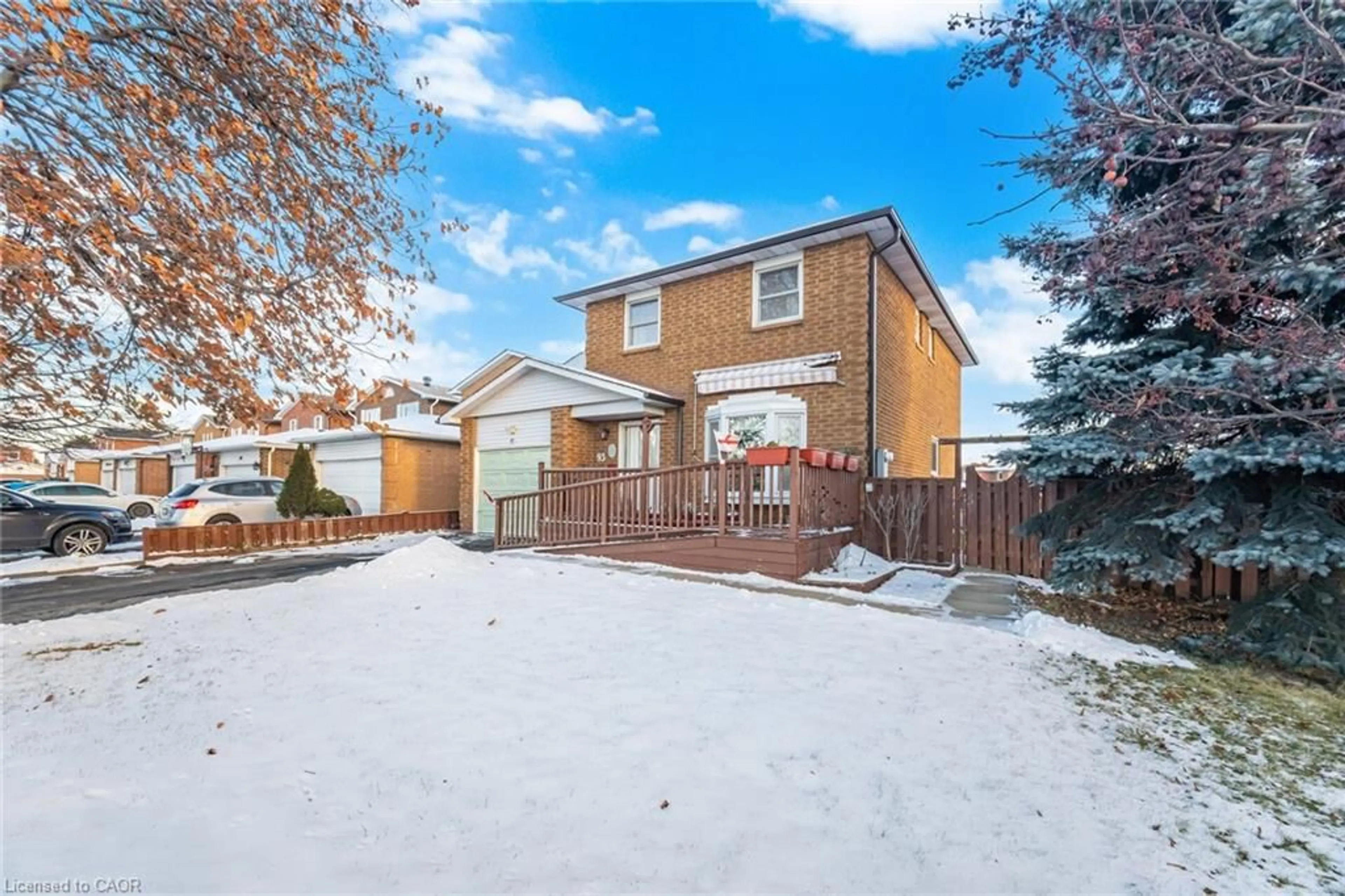 A pic from outside/outdoor area/front of a property/back of a property/a pic from drone, street for 93 Wildercroft Ave, Brampton Ontario L6V 4G6