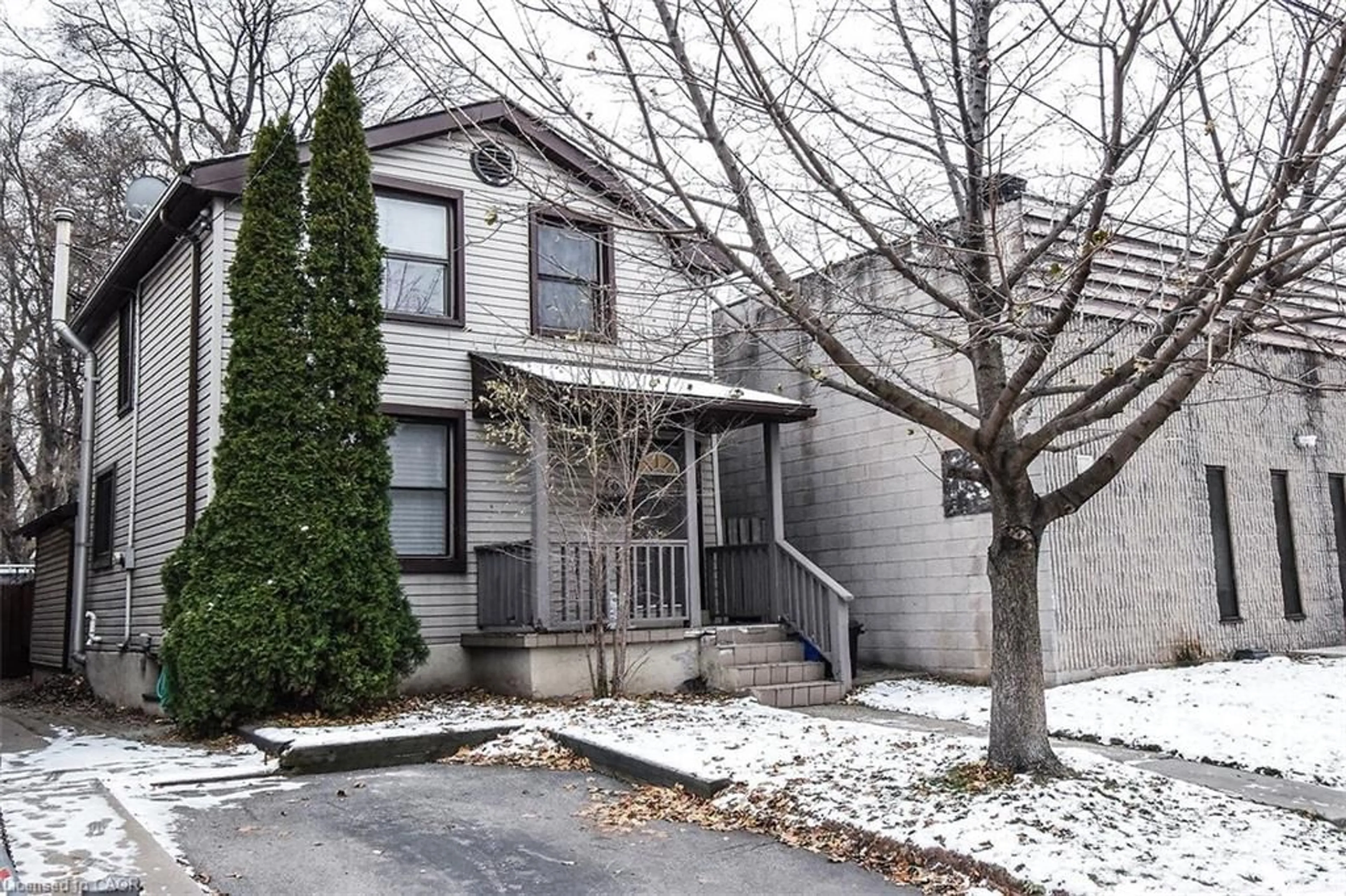 Unknown for 16 Land St, Hamilton Ontario L8L 4L1