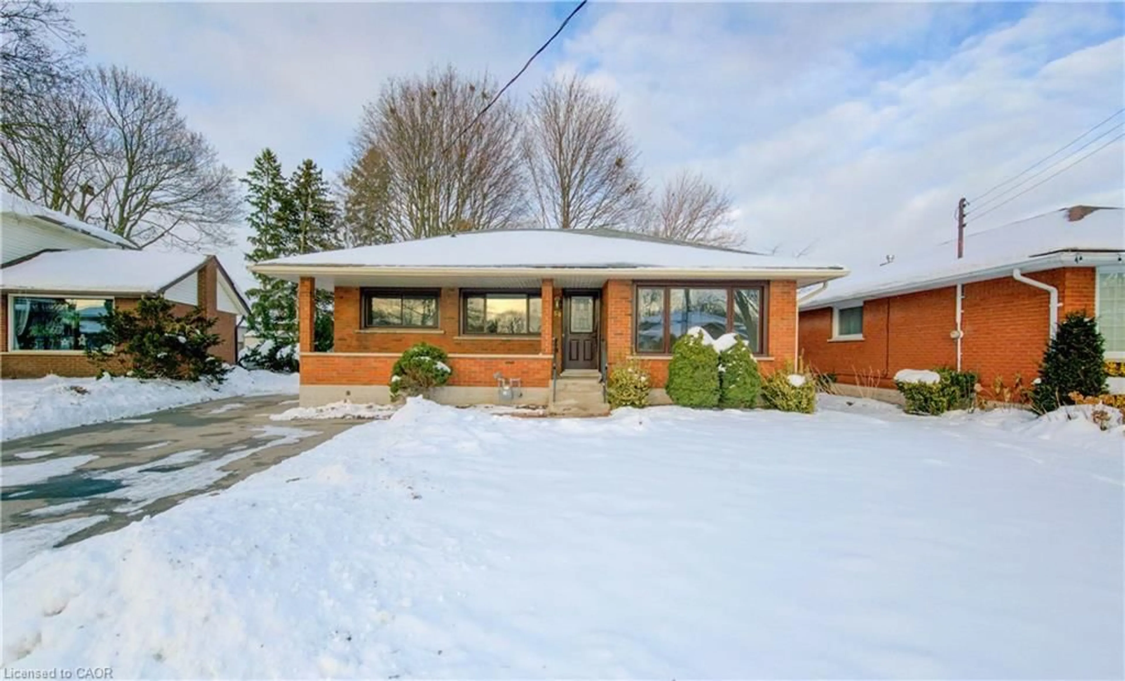 Home with brick exterior material, street for 50 Fairlawn Rd, Kitchener Ontario N2C 1X9