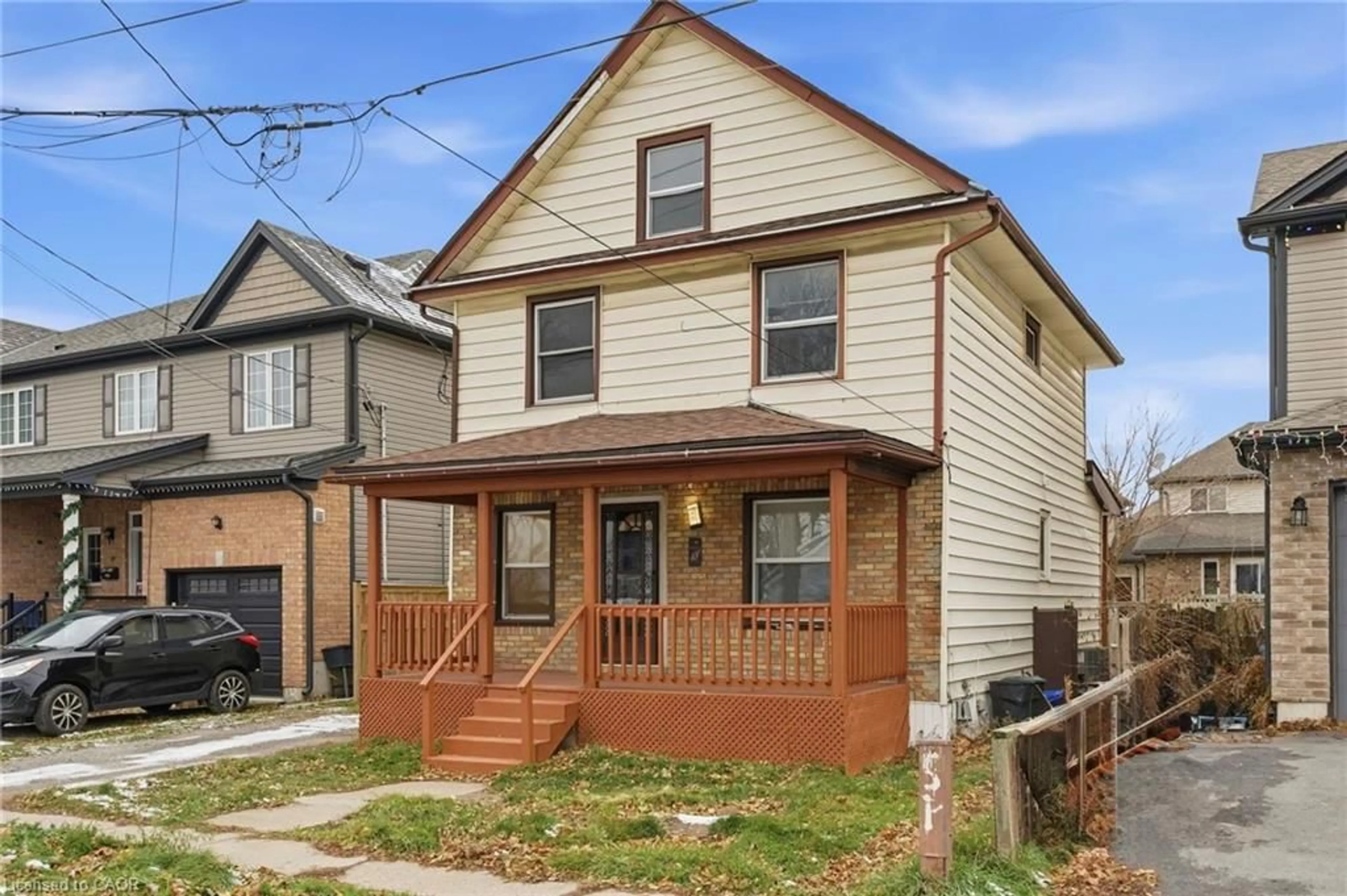 Unknown for 1 Violet St, St. Catharines Ontario L2S 2X1