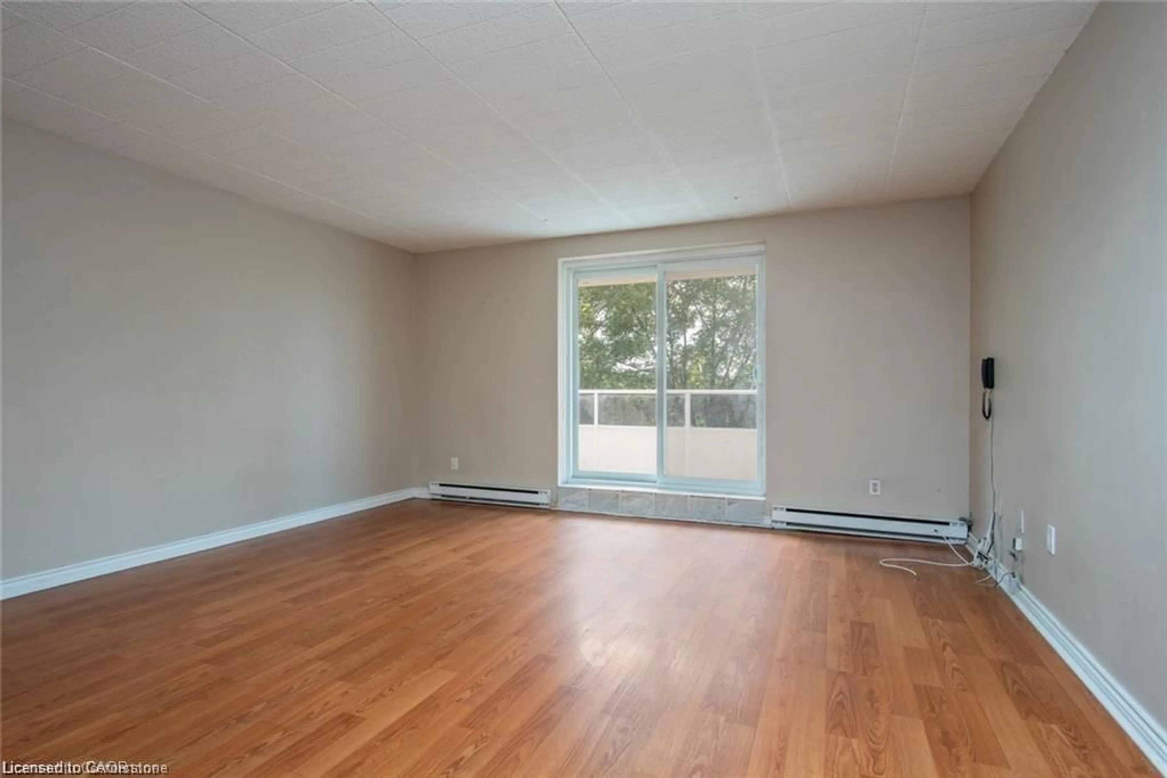 A pic of a room for 71 Vanier Dr #211, Kitchener Ontario N2C 1J4