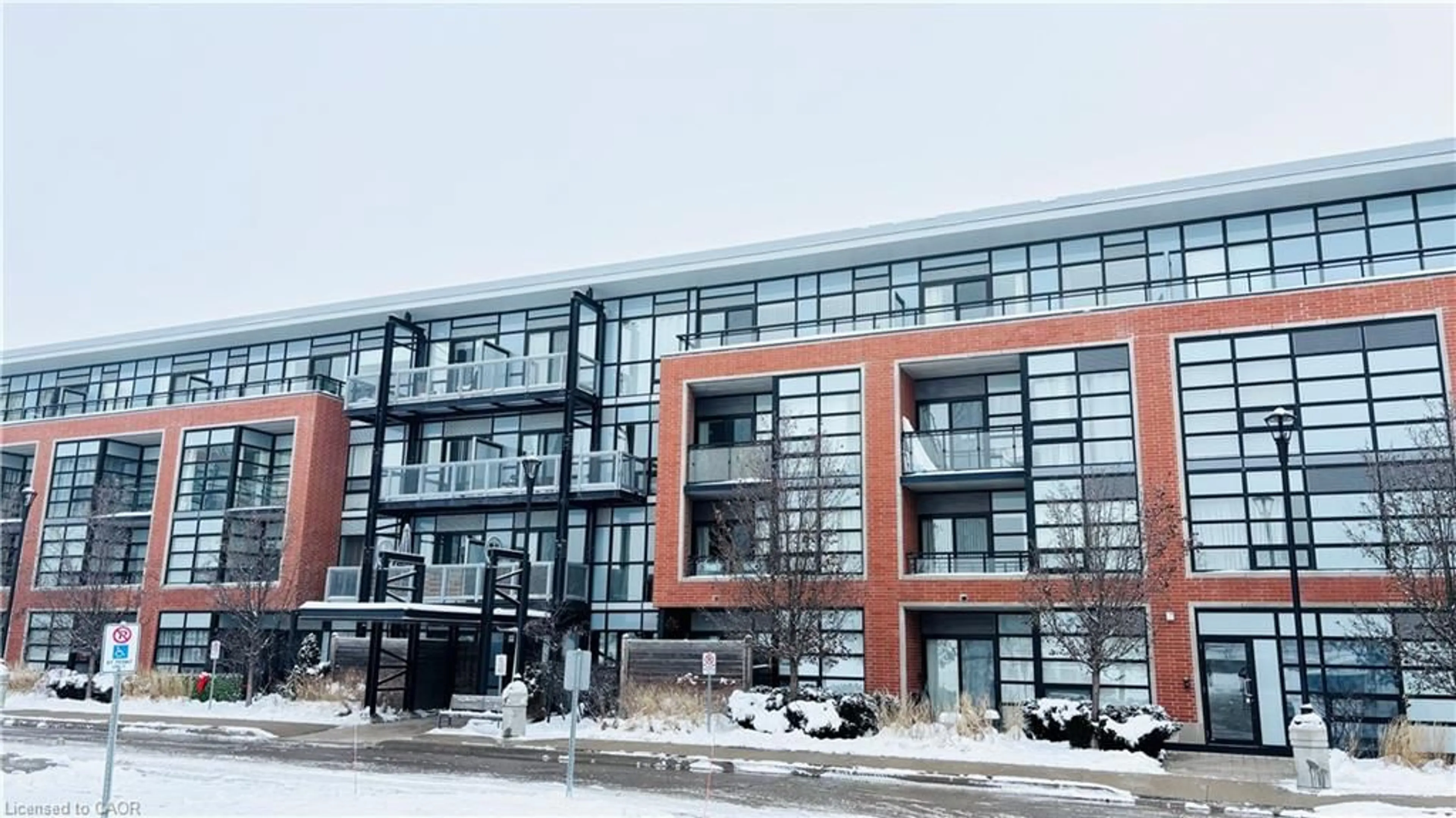 Indoor foyer for 155 St Leger St #107, Kitchener Ontario N2H 0B9