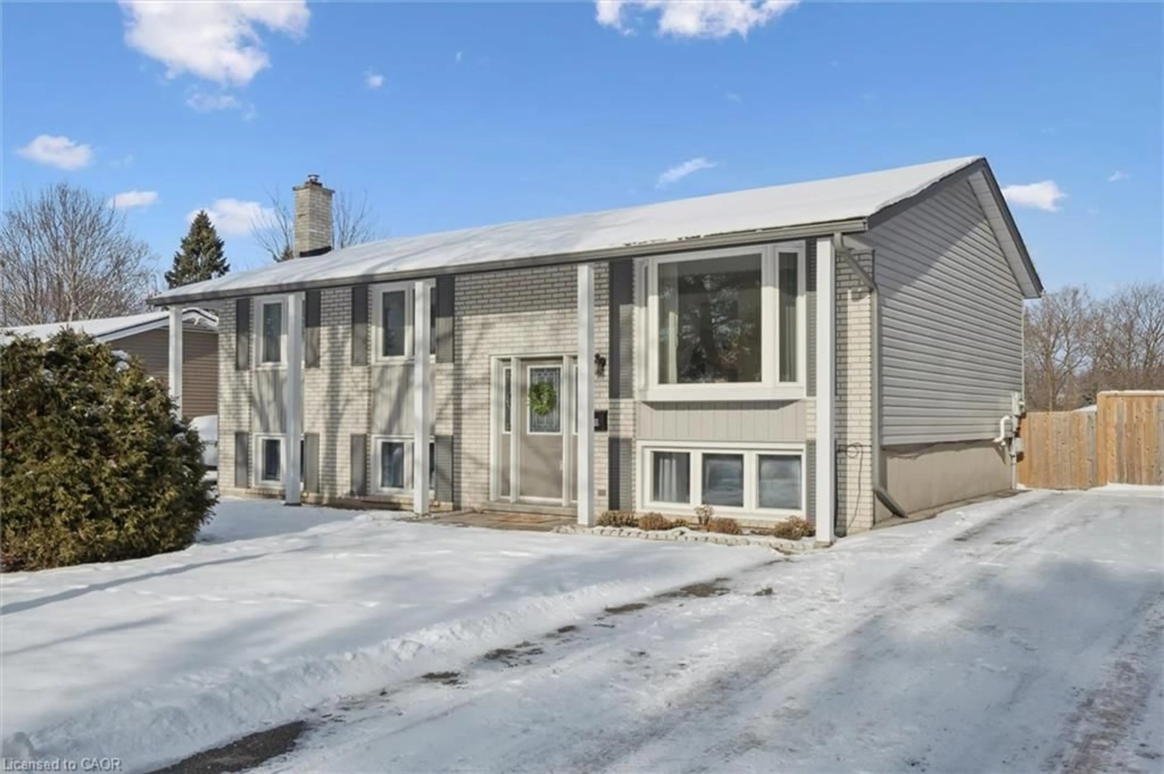 Unknown for 150 Applewood Cres, Guelph Ontario N1H 6B7