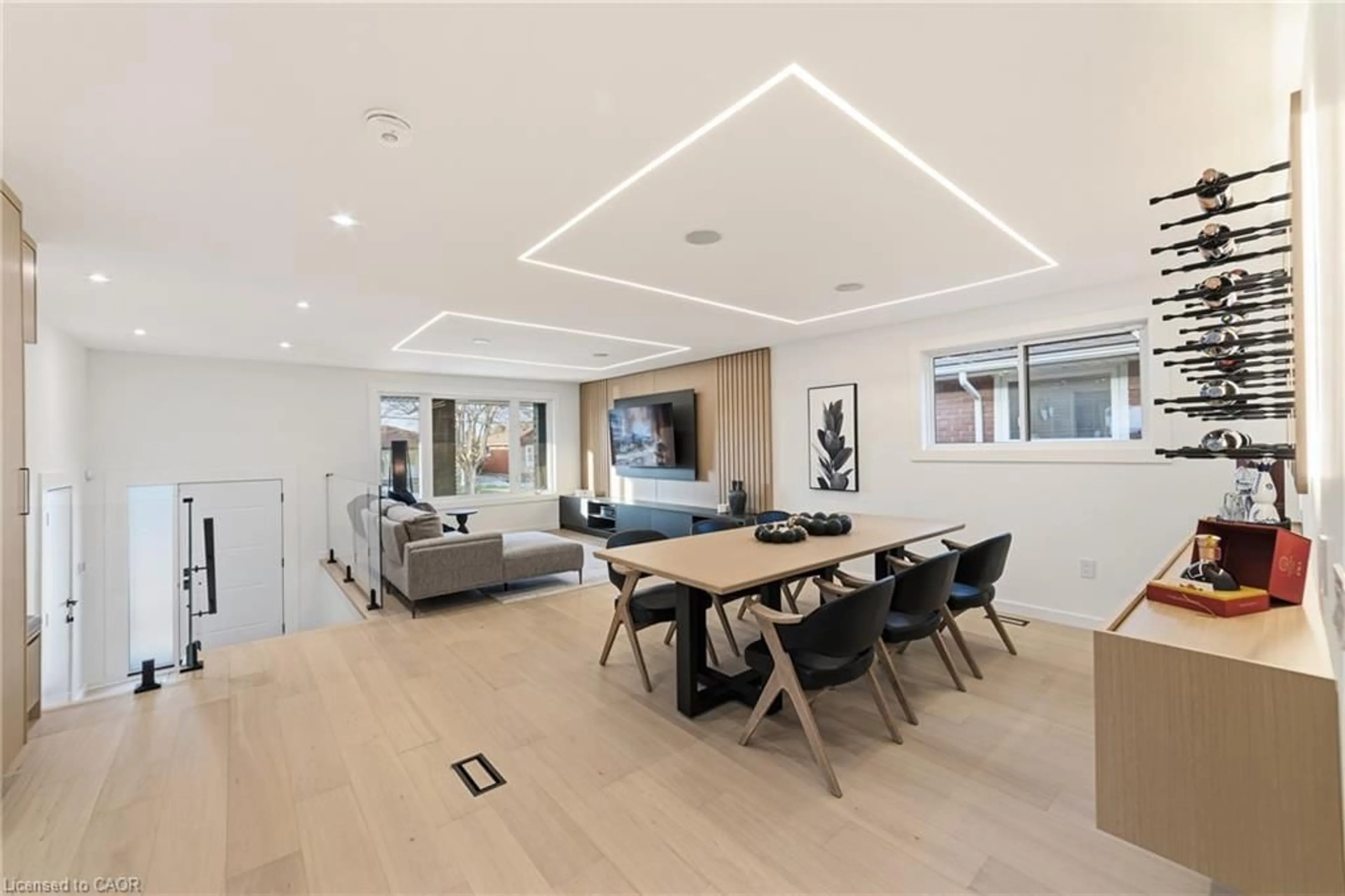 Unknown for 146 Kenora Ave, Hamilton Ontario L8E 3N7