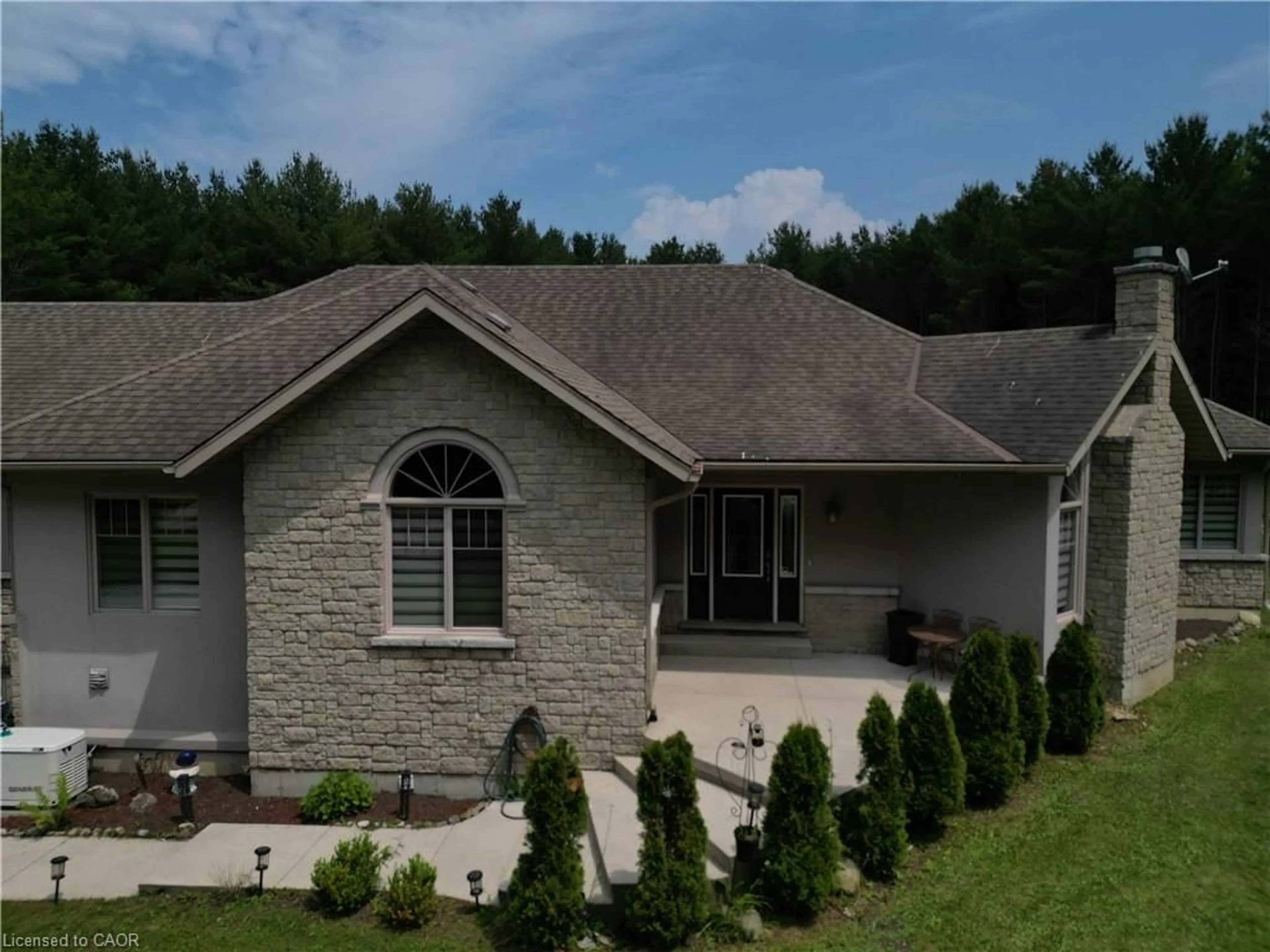 Unknown for 230 South Water St, Mount Forest Ontario N0G 2L3