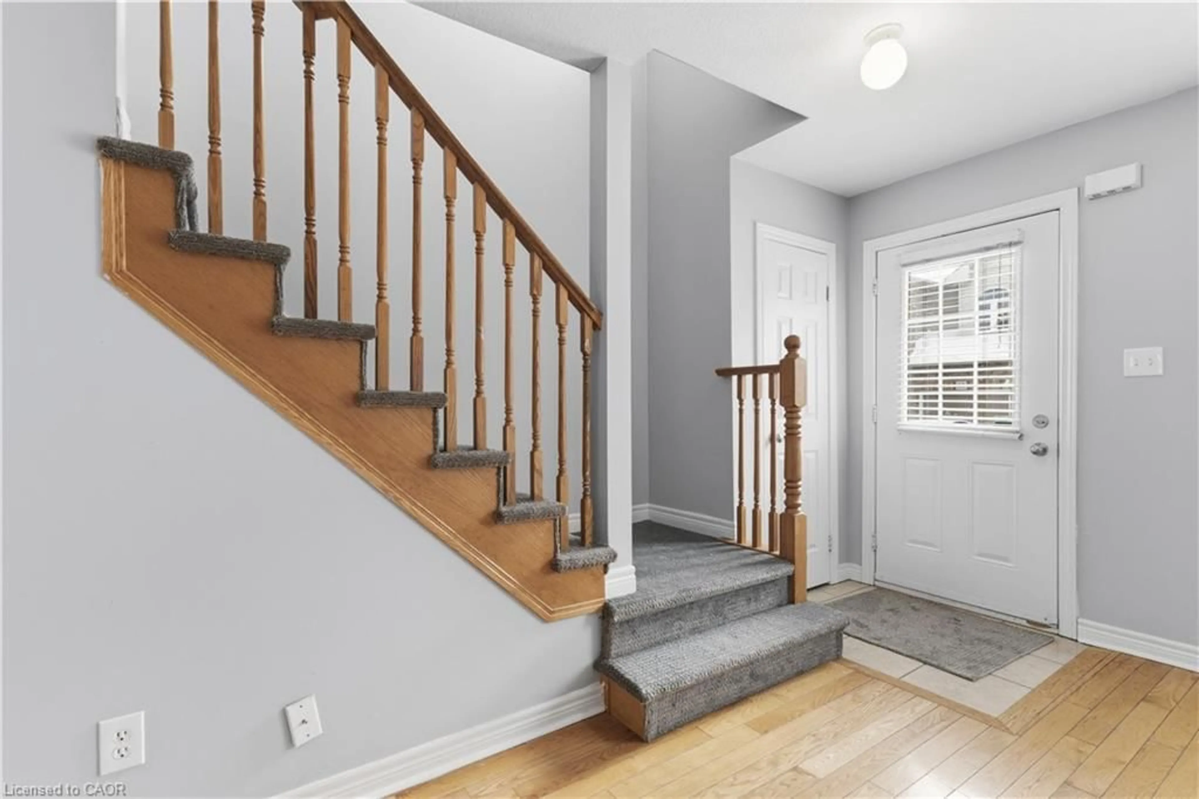 Unknown for 1461 Upper Gage Ave #4, Hamilton Ontario L8W 1E6