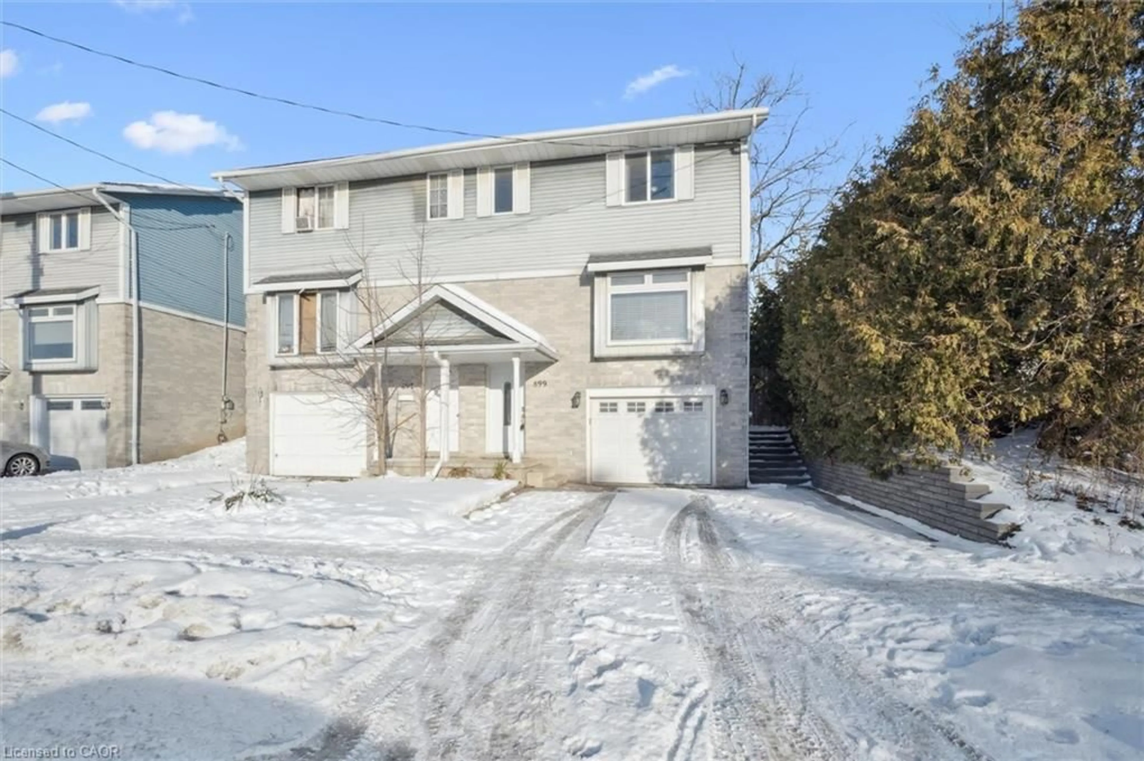 Unknown for 899 James St, Woodstock Ontario N4S 1S3