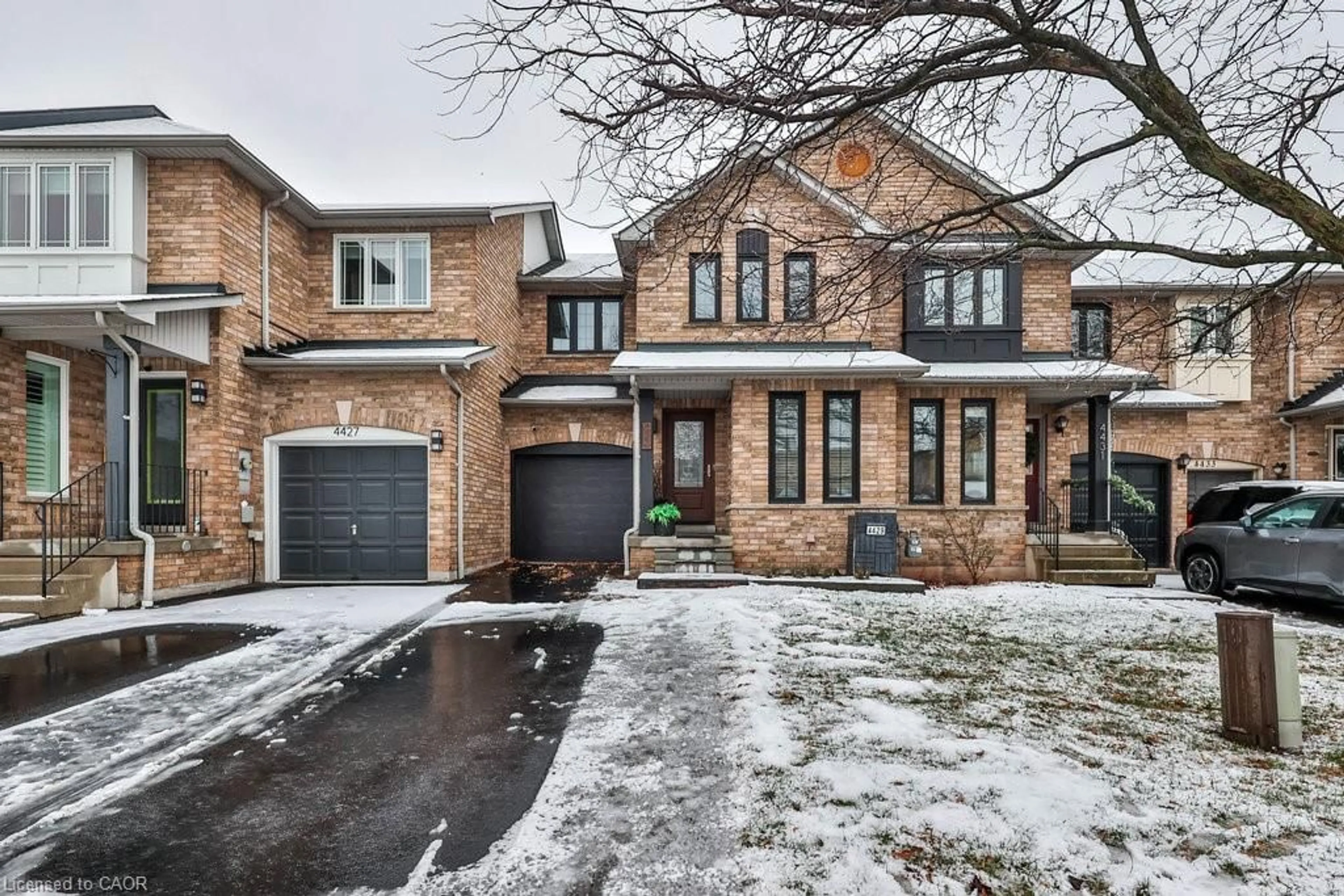 Home with brick exterior material, street for 4429 Vallence Dr, Burlington Ontario L7L 6J8