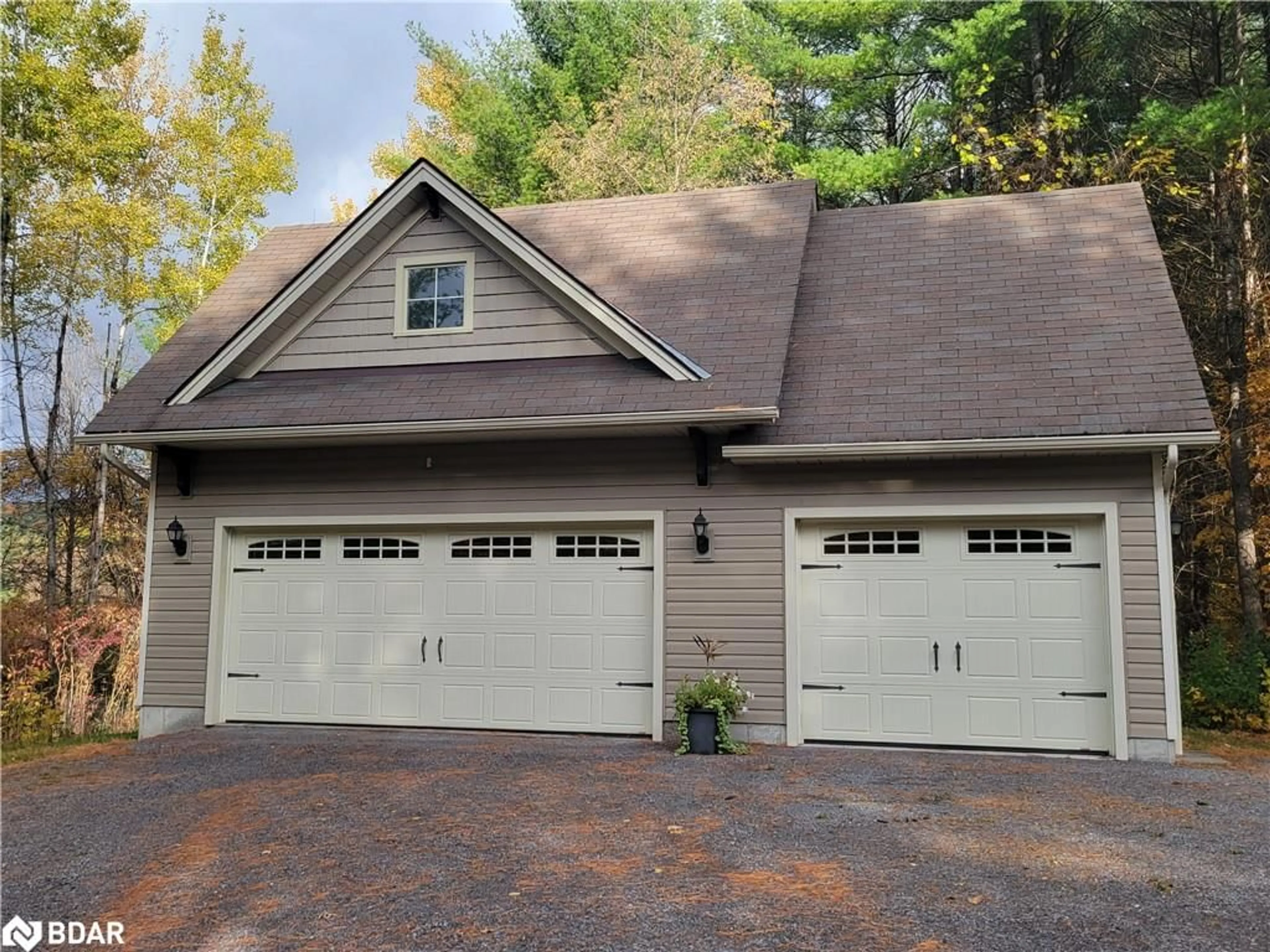 Indoor garage for 509 Concession Road 2 Rd, Trent Hills Ontario K0K 3K0