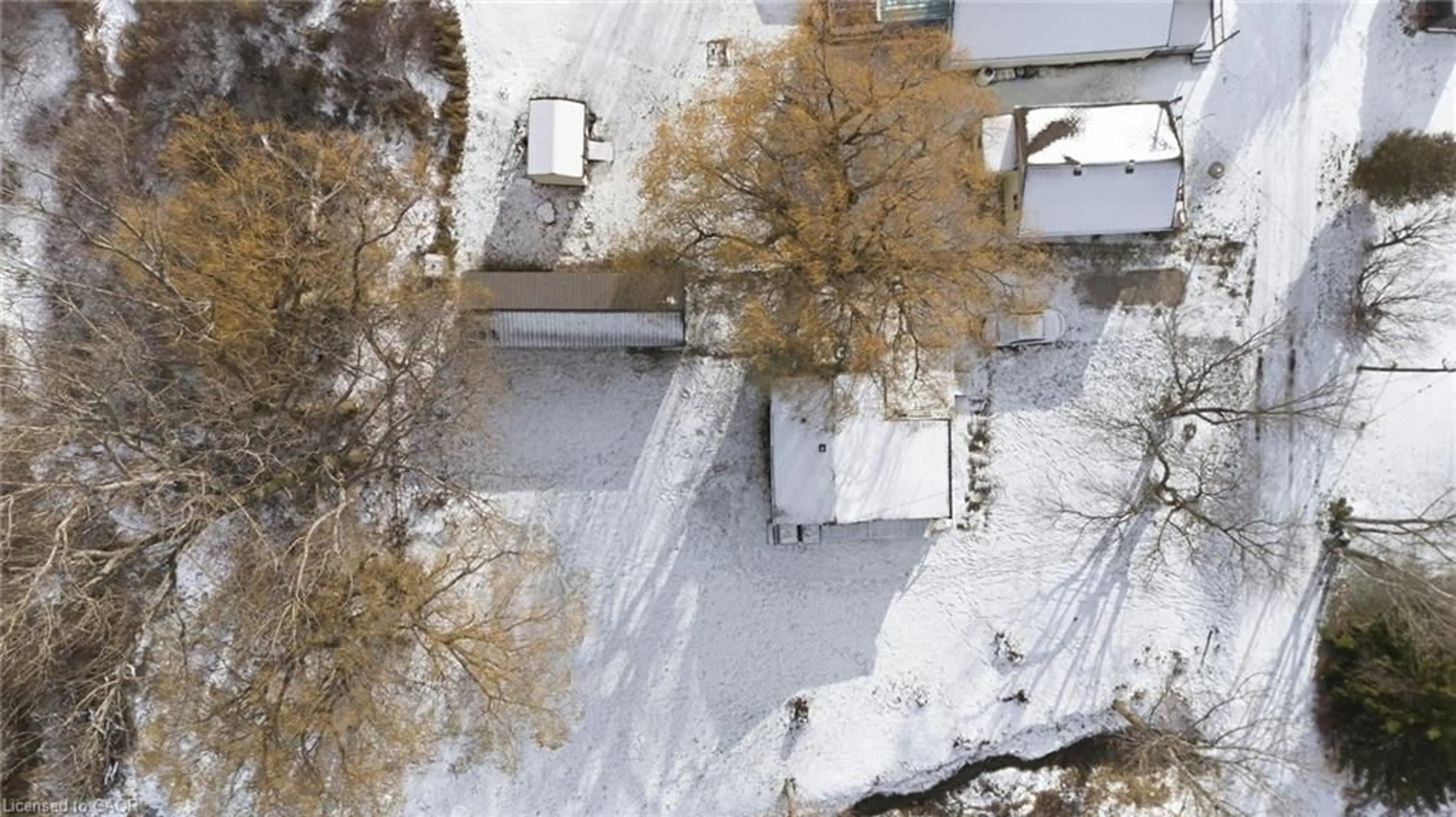 A pic from outside/outdoor area/front of a property/back of a property/a pic from drone, street for 16 Birch Lane, Selkirk Ontario N0A 1P0