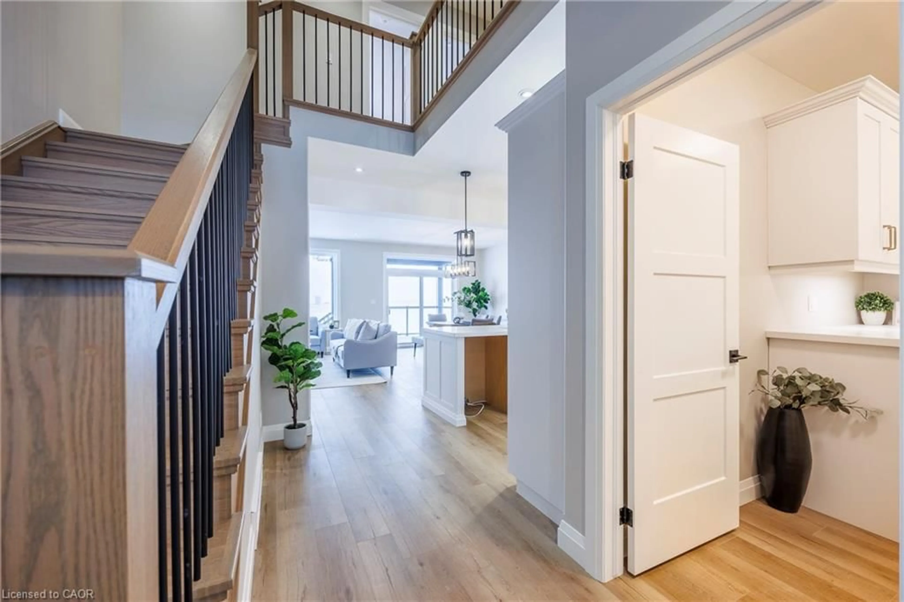 Indoor entryway for 215 Lafayette St, Jarvis Ontario N0A 1J0