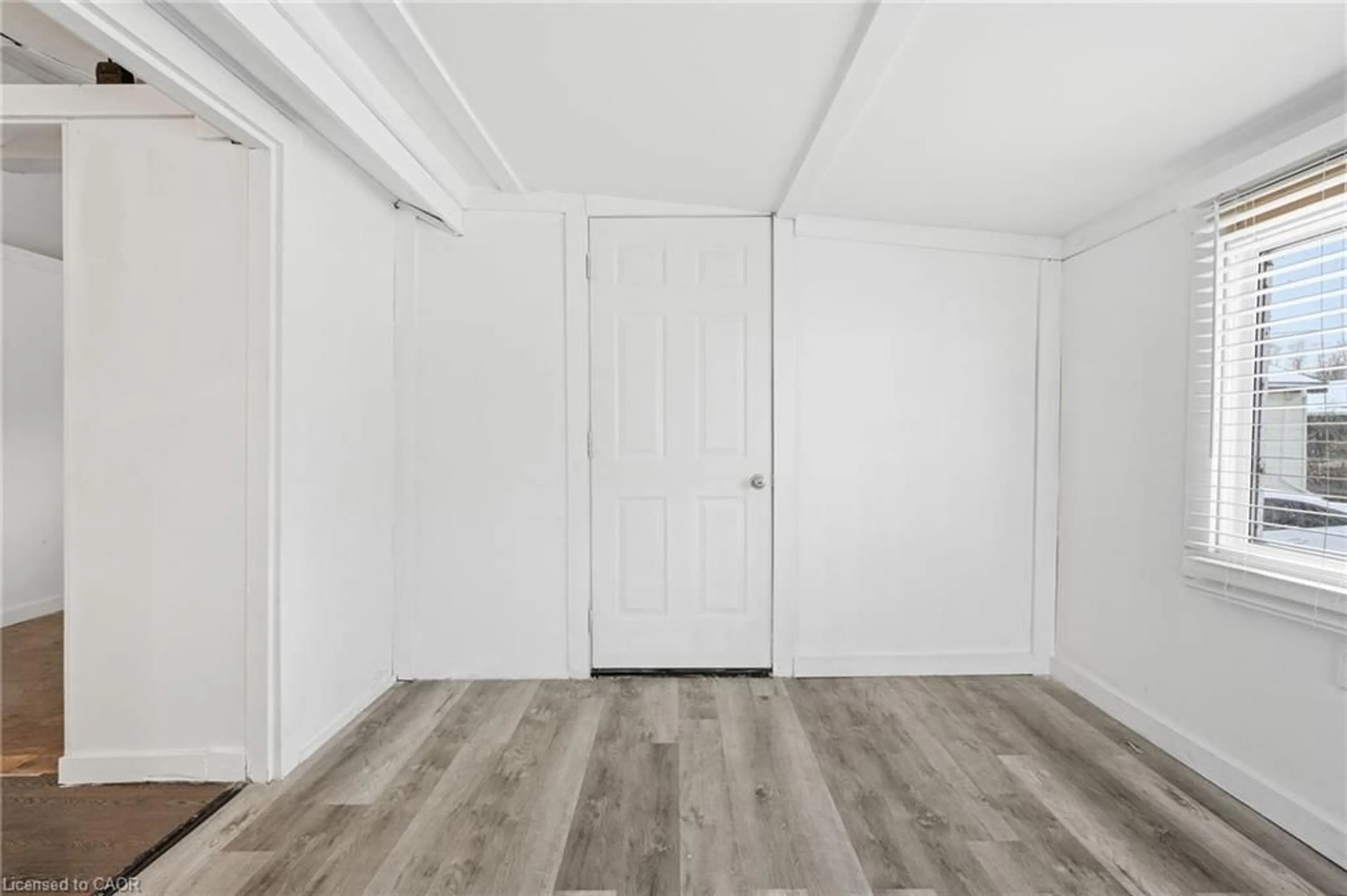 A pic of a room for 14 Birch Lane, Selkirk Ontario N0A 1P0