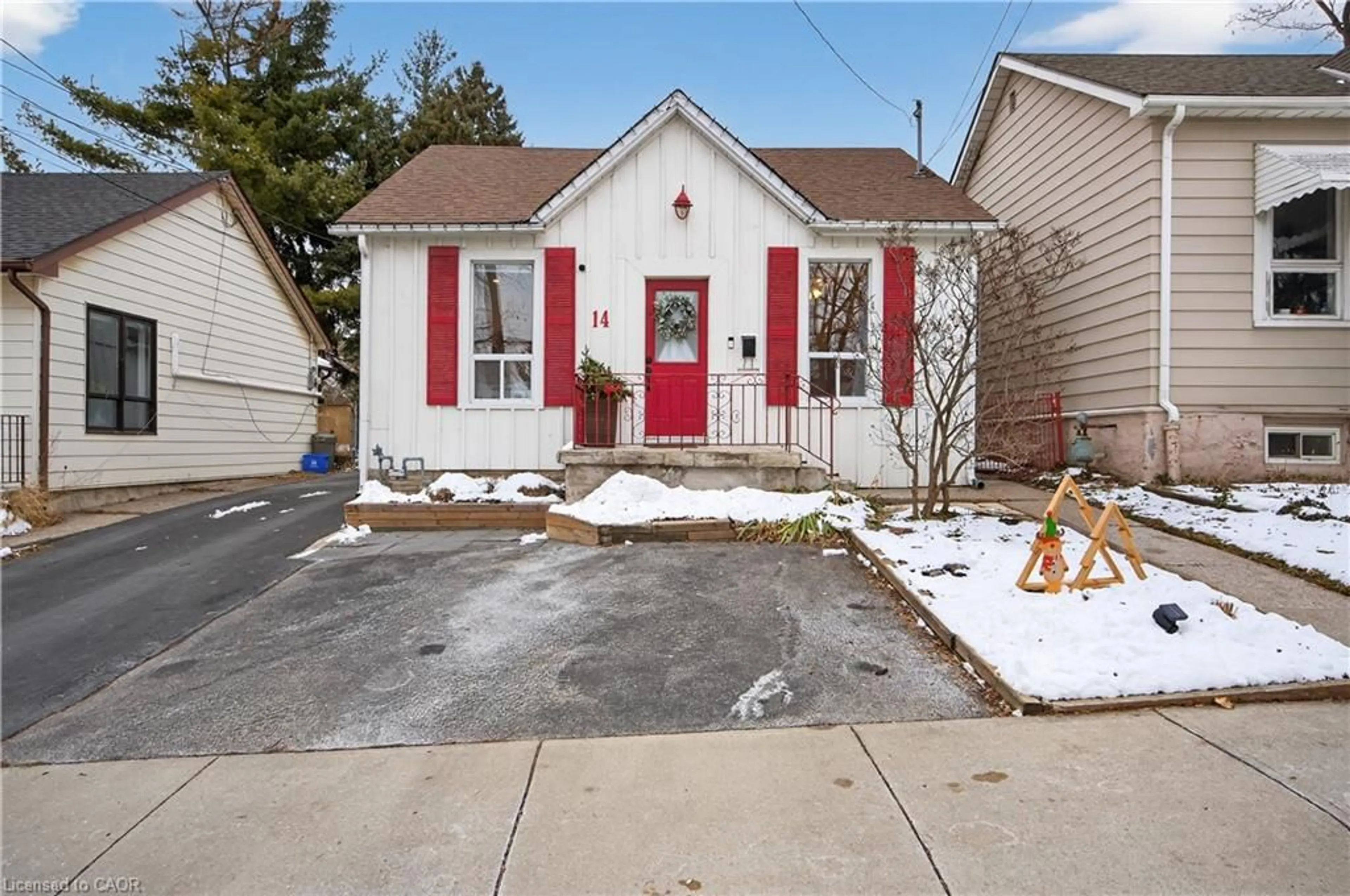 Unknown for 14 Lochearne St, Hamilton Ontario L8R 1V8