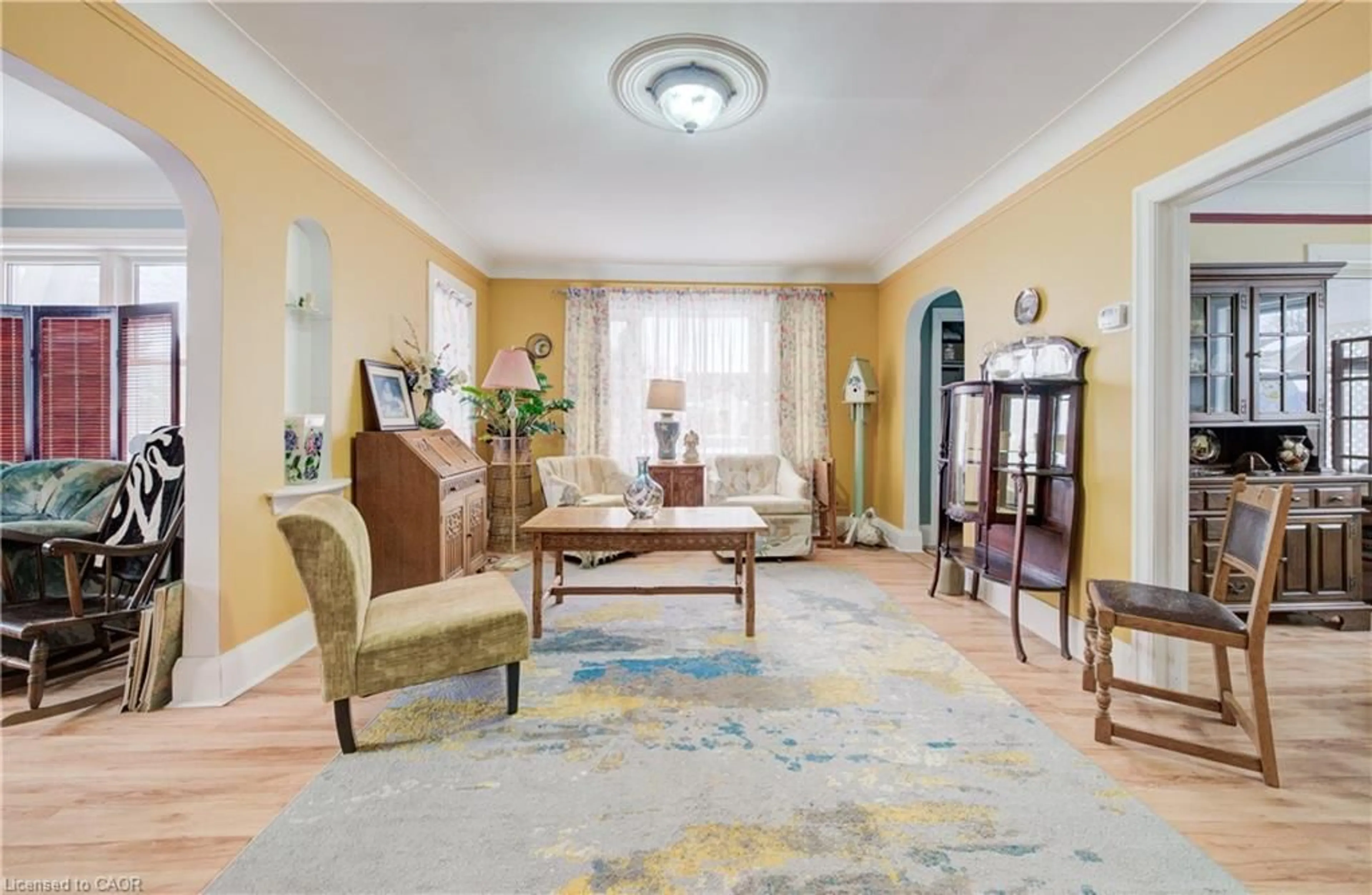 Unknown for 611 James St, Delhi Ontario N4B 2C6