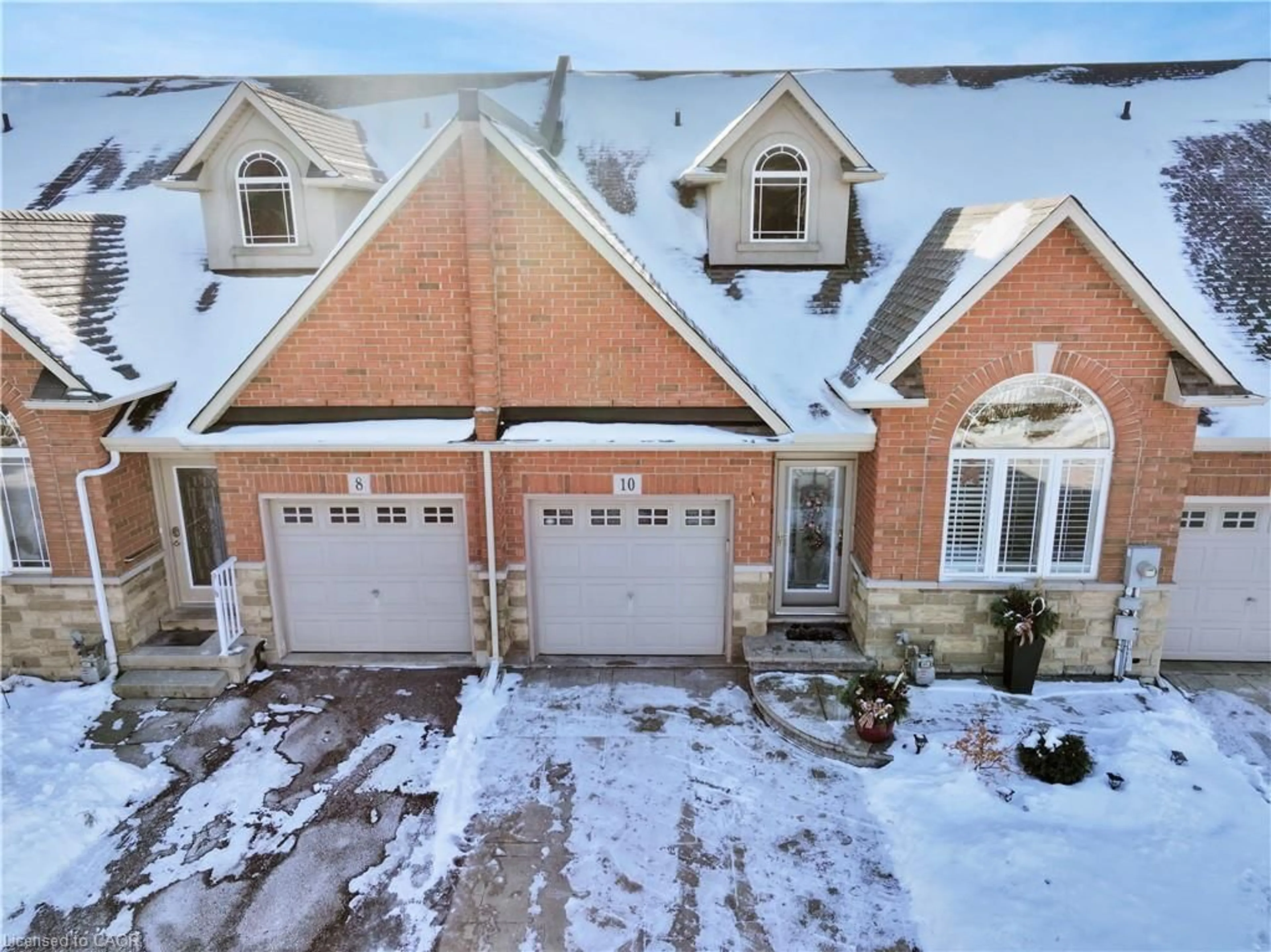 A pic from outside/outdoor area/front of a property/back of a property/a pic from drone, street for 10 Lilyvalley Lane, Hannon Ontario L0R 1P0