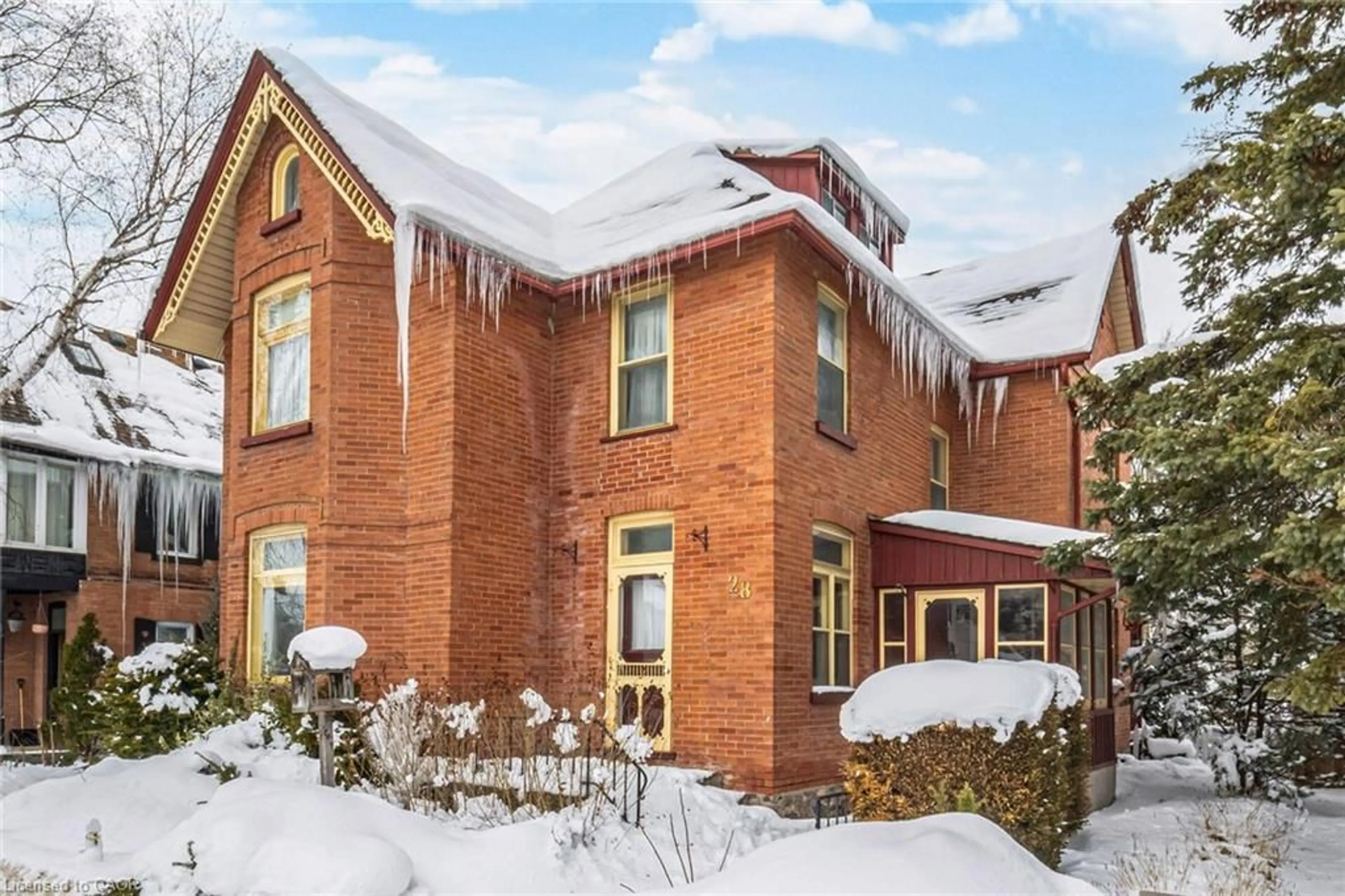 Home with brick exterior material, street for 28 Queen St, Innisfil Ontario L0L 1L0