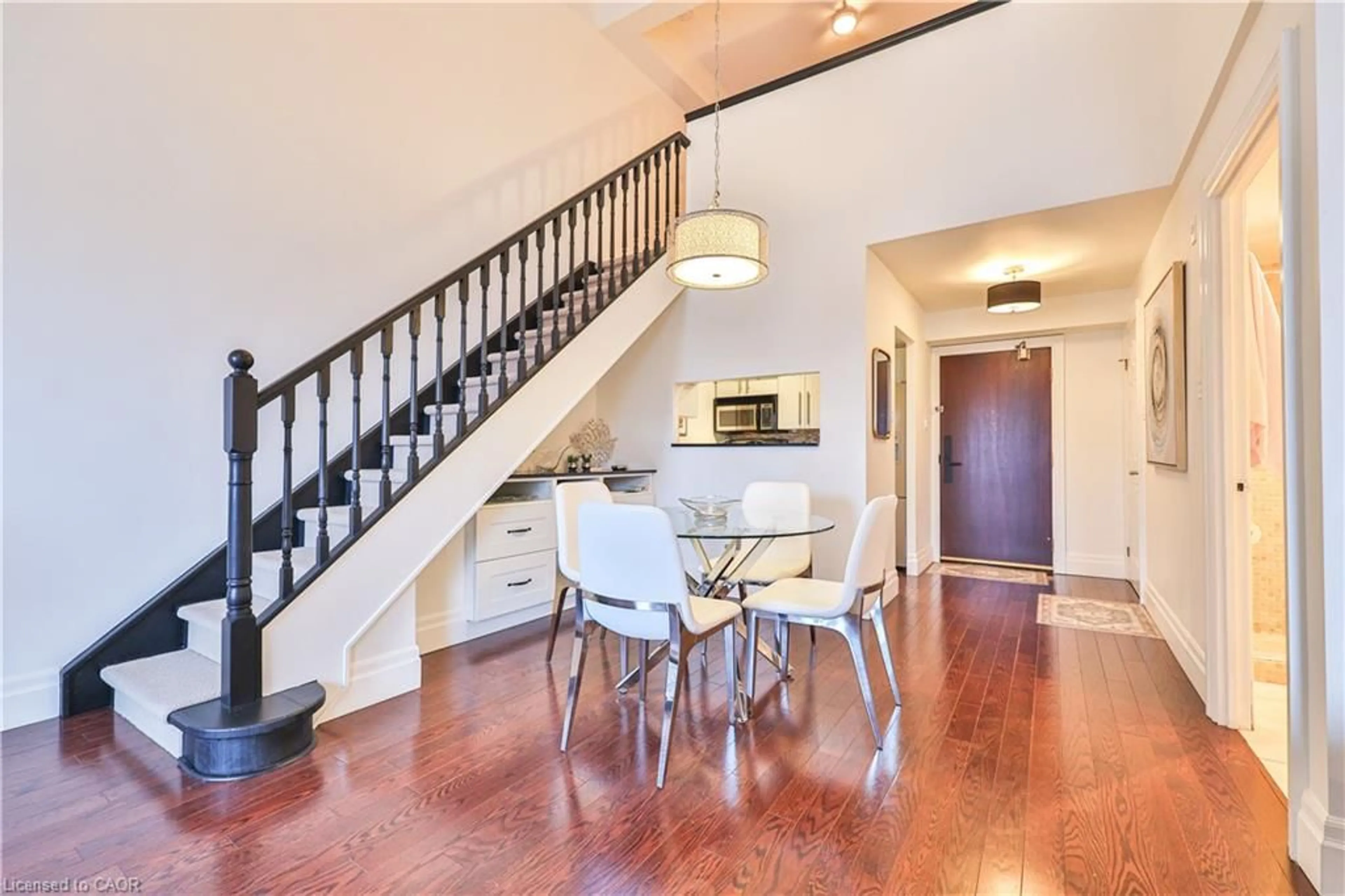 Unknown for 185 Robinson St #404, Oakville Ontario L6J 7P6